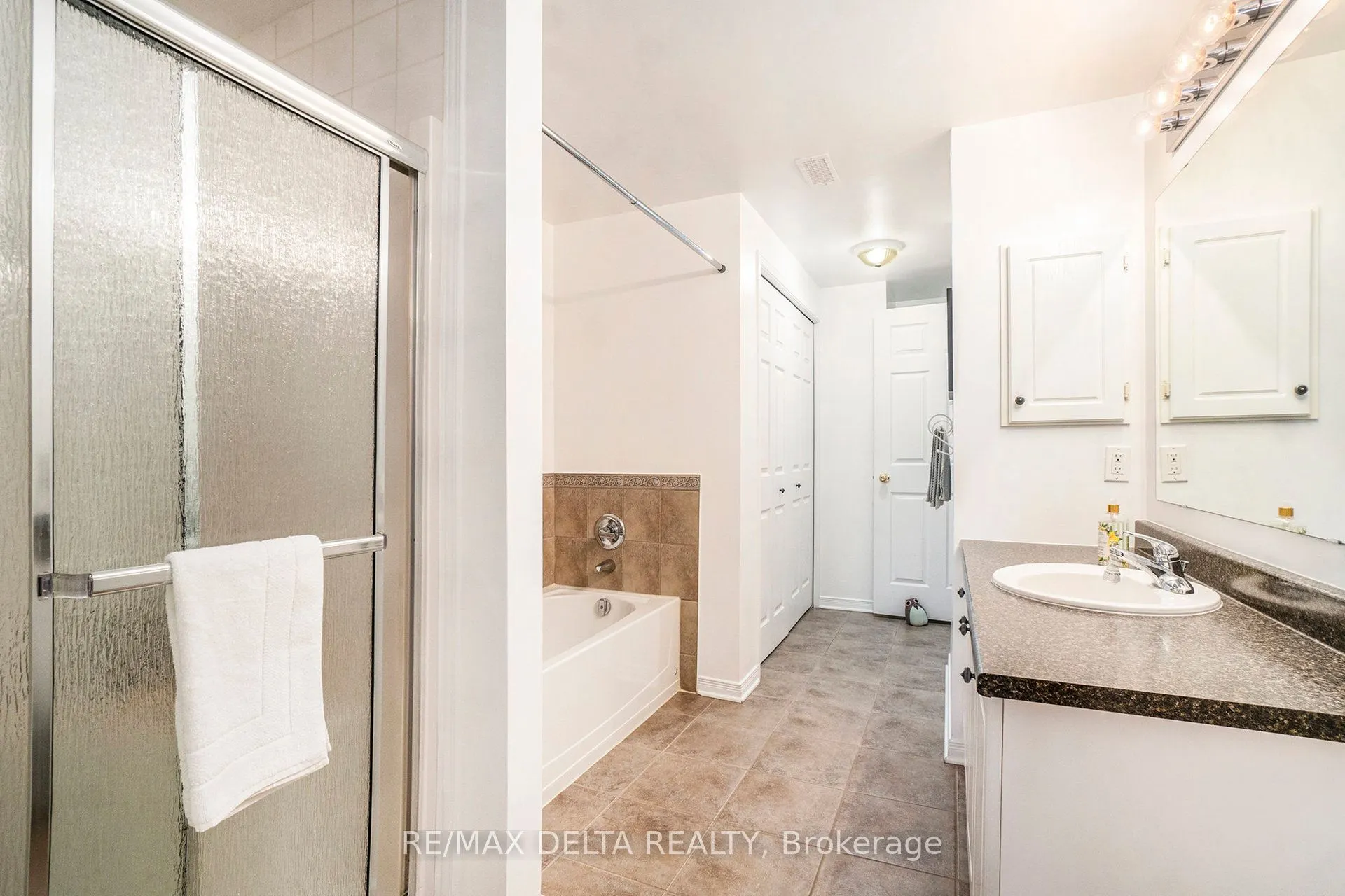 2086 Valin Street, #6