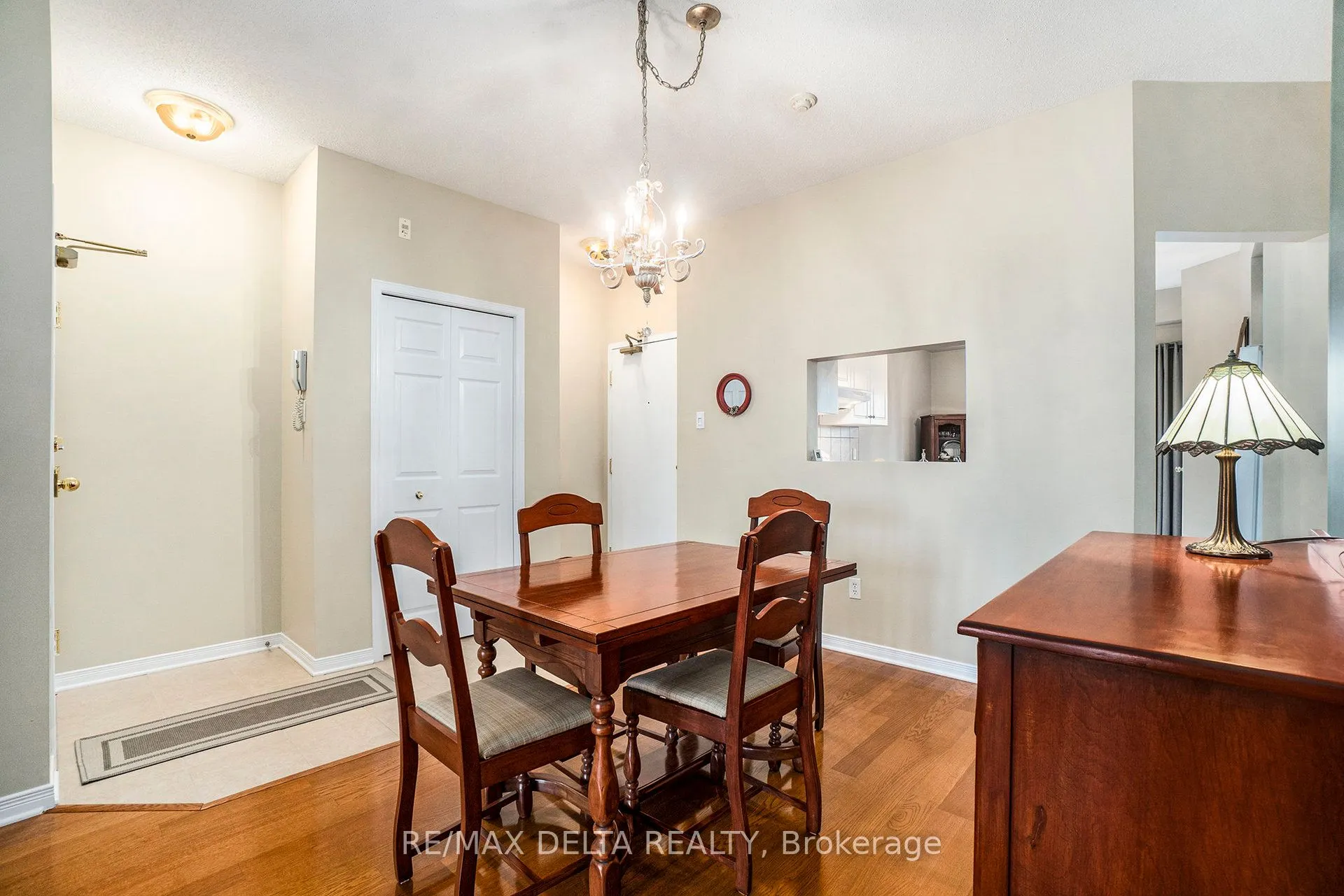 2086 Valin Street, #6