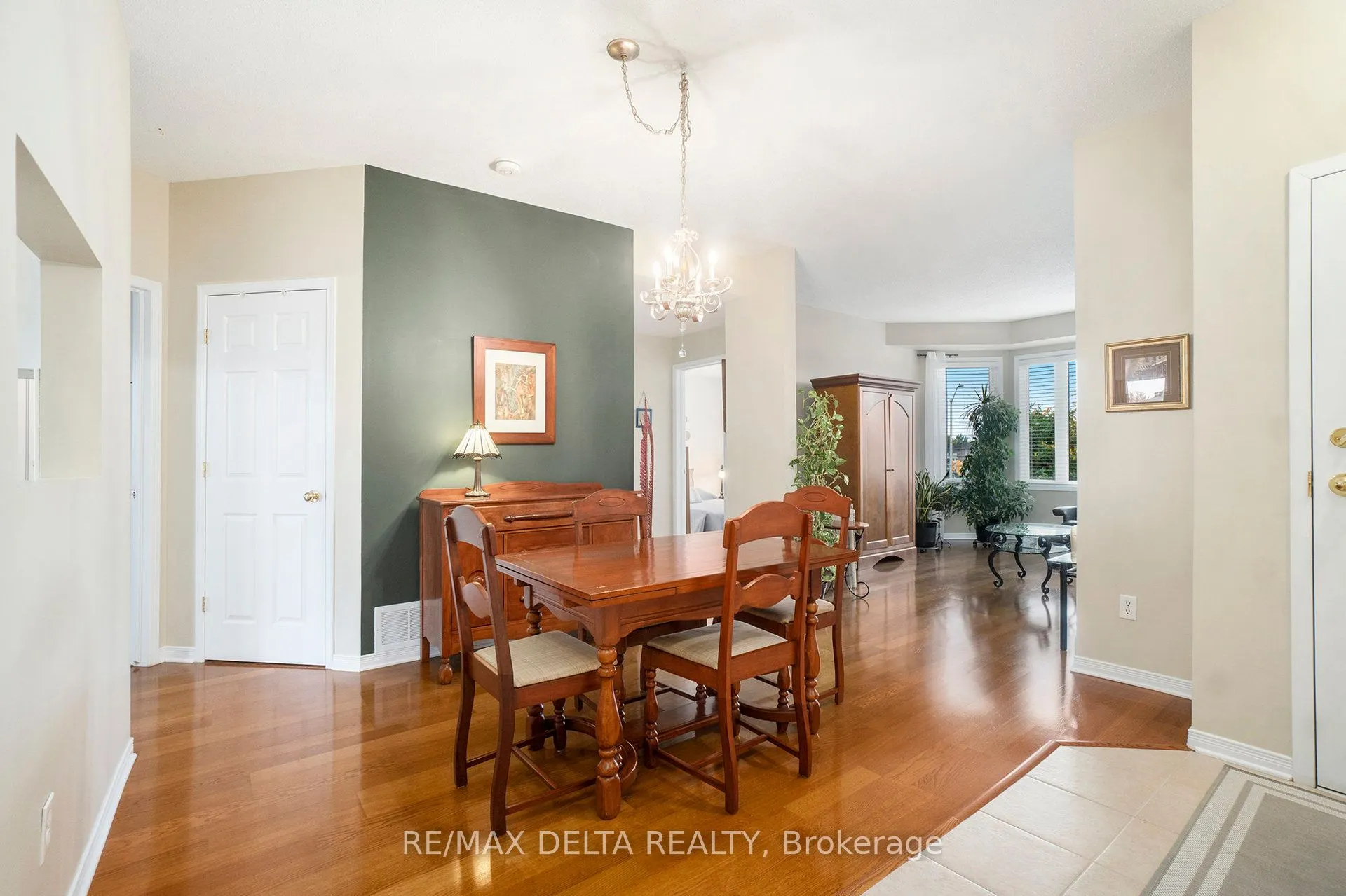 2086 Valin Street, #6