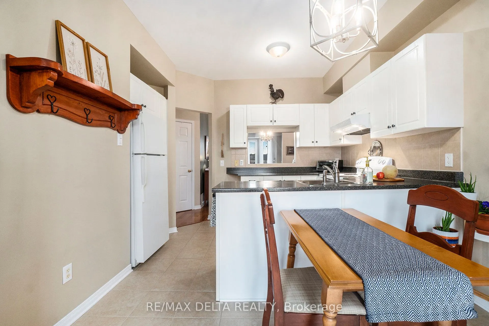 2086 Valin Street, #6