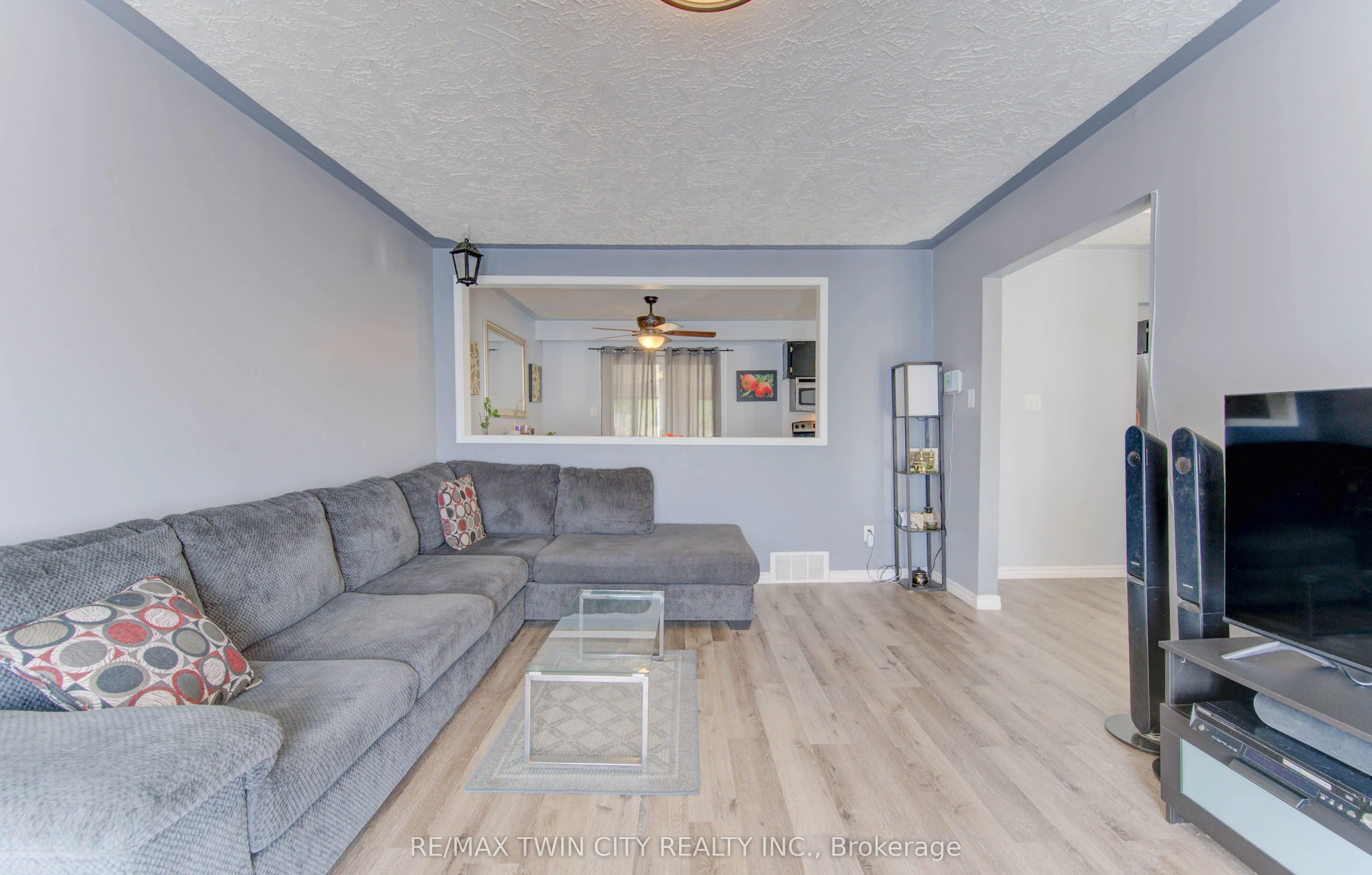 320 Country Hill Drive