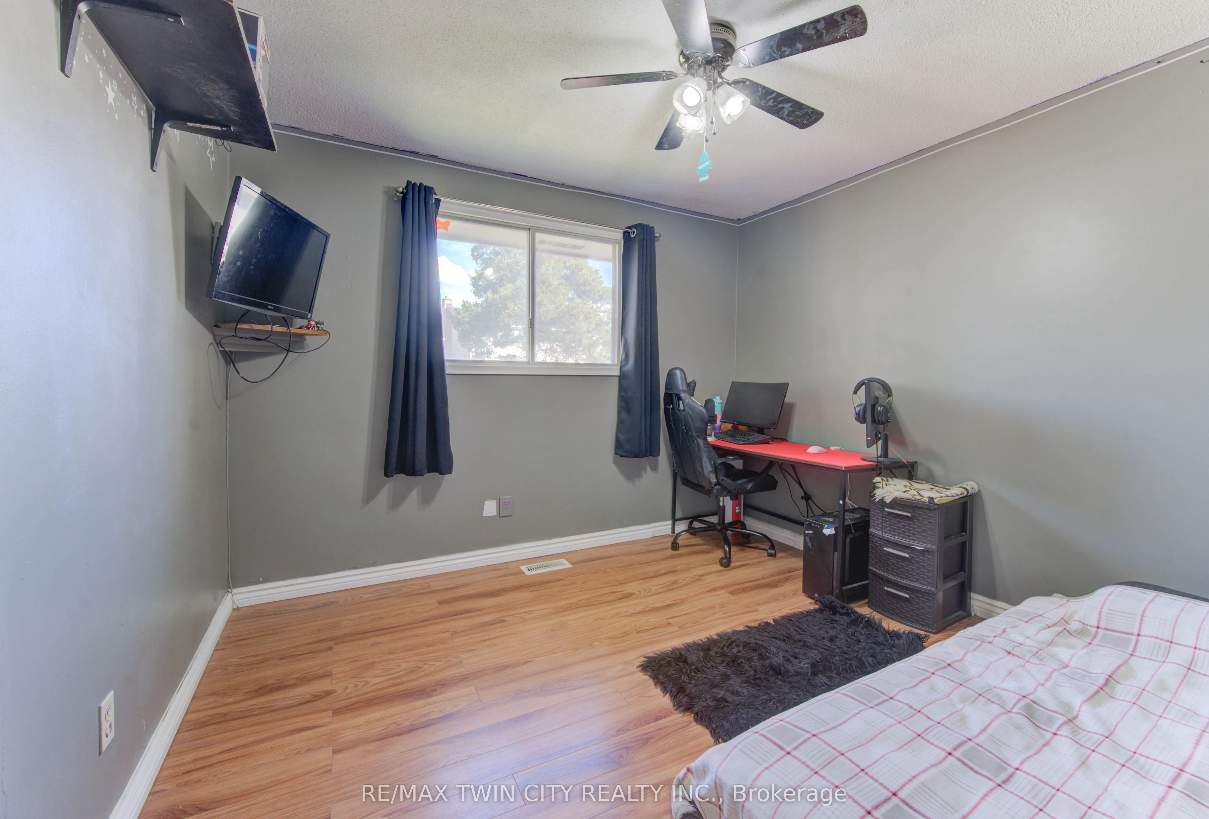 320 Country Hill Drive