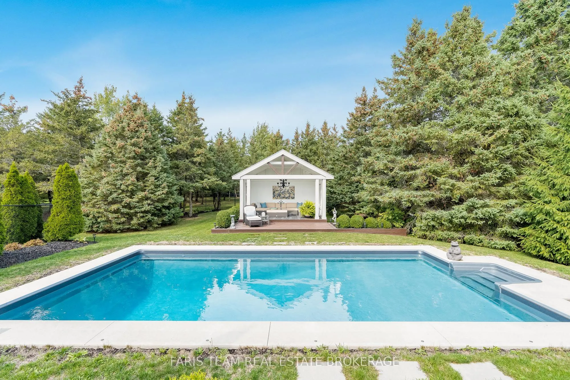 6 Somerville Crescent