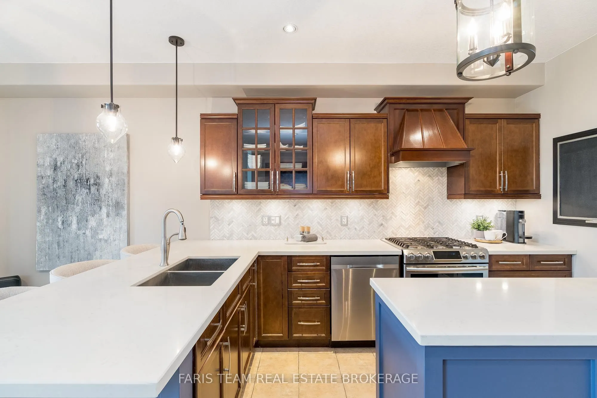 6 Somerville Crescent