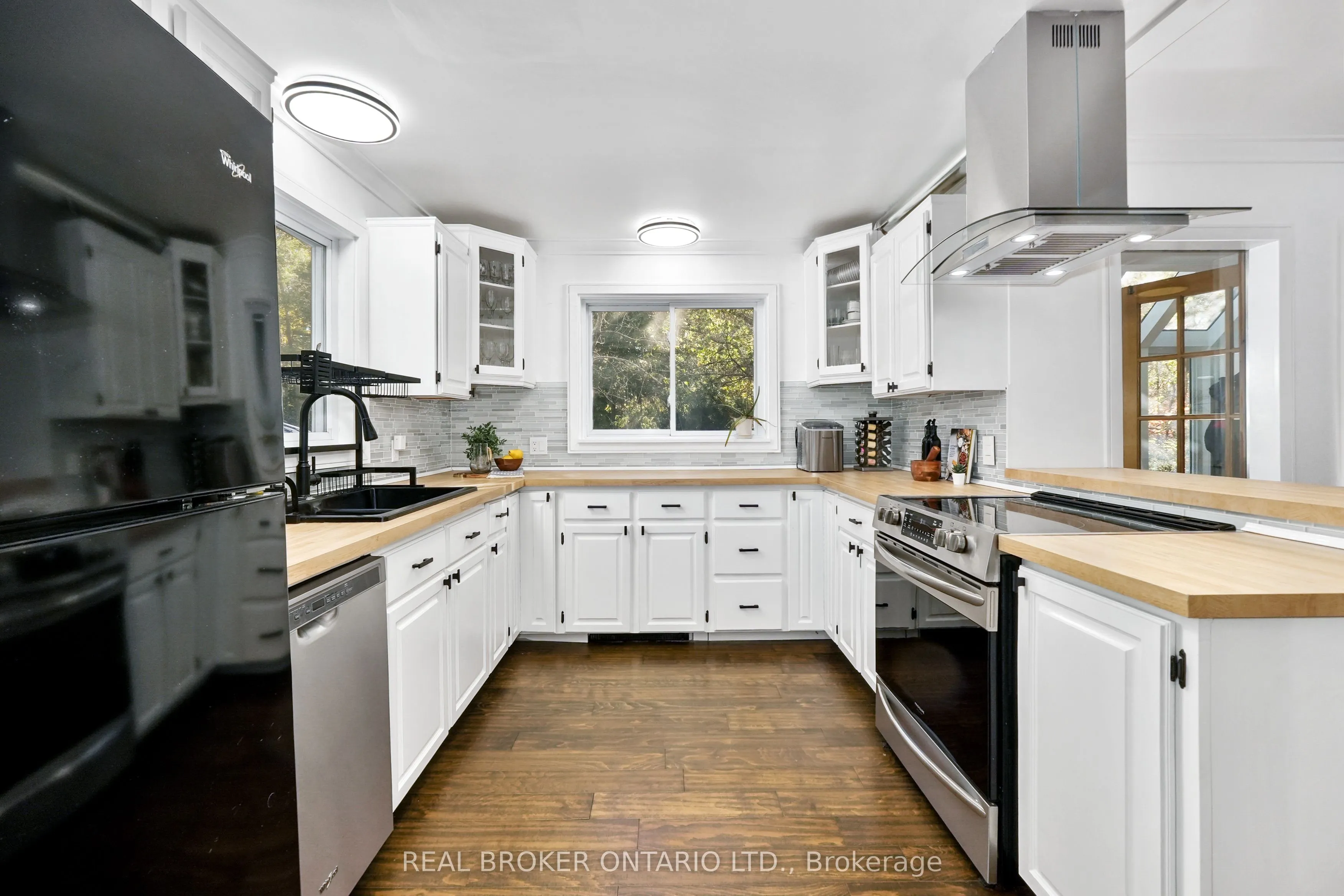 203 Bullis Road