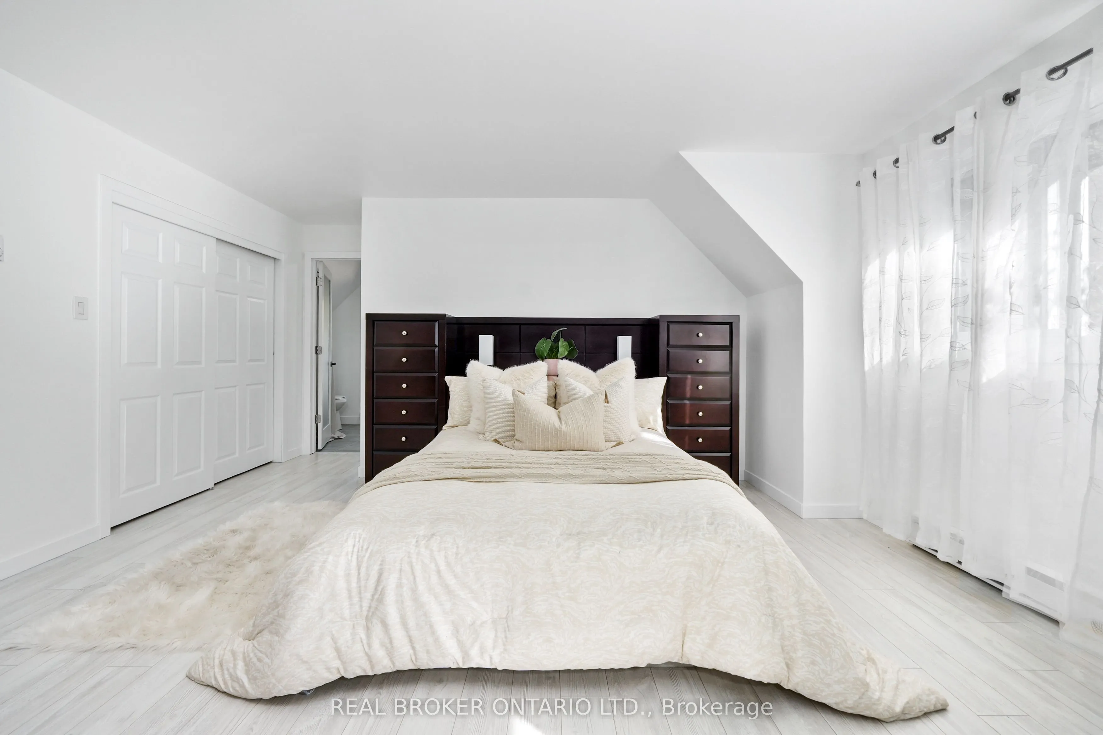 203 Bullis Road