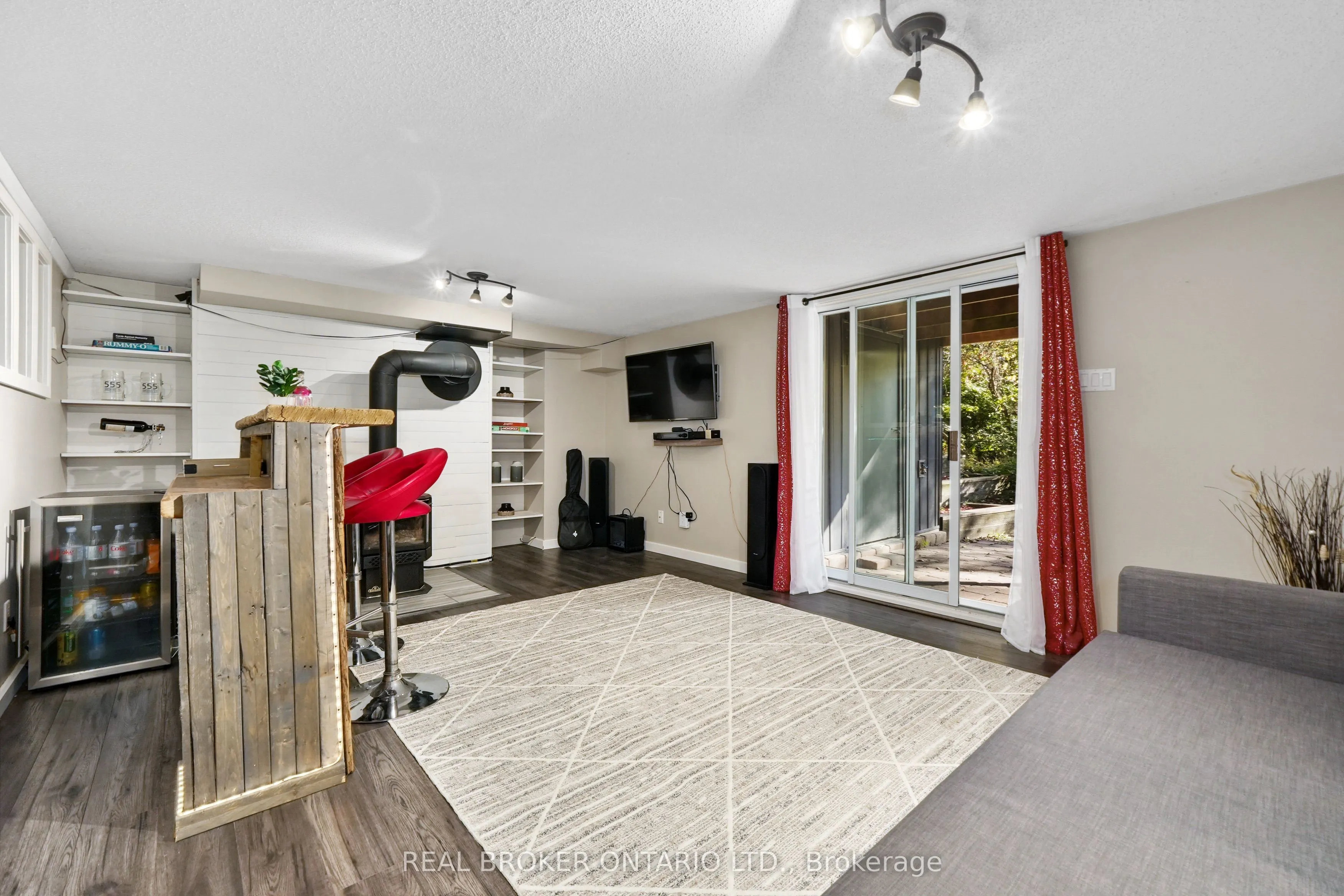 203 Bullis Road