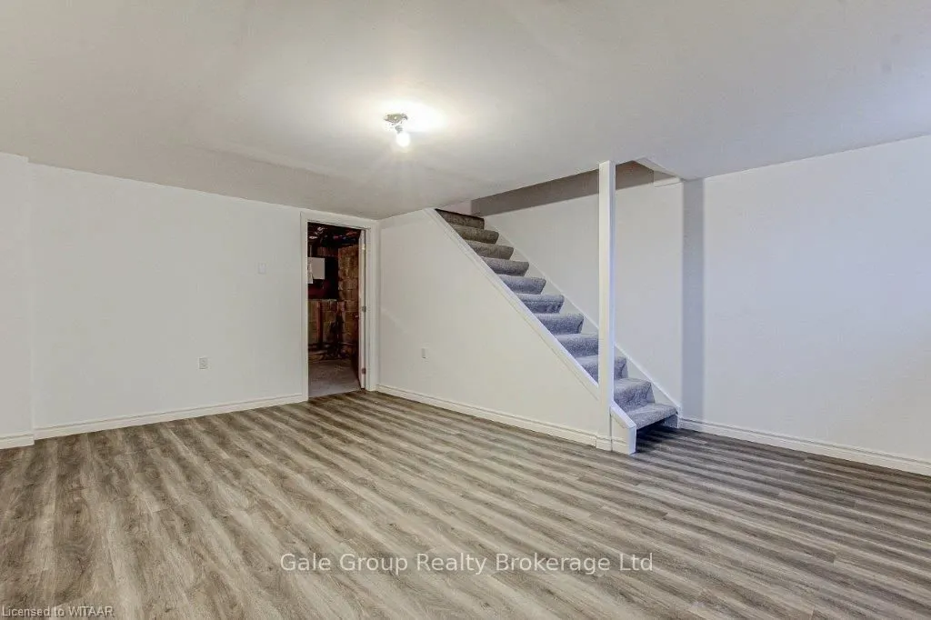 880 James Street, #3