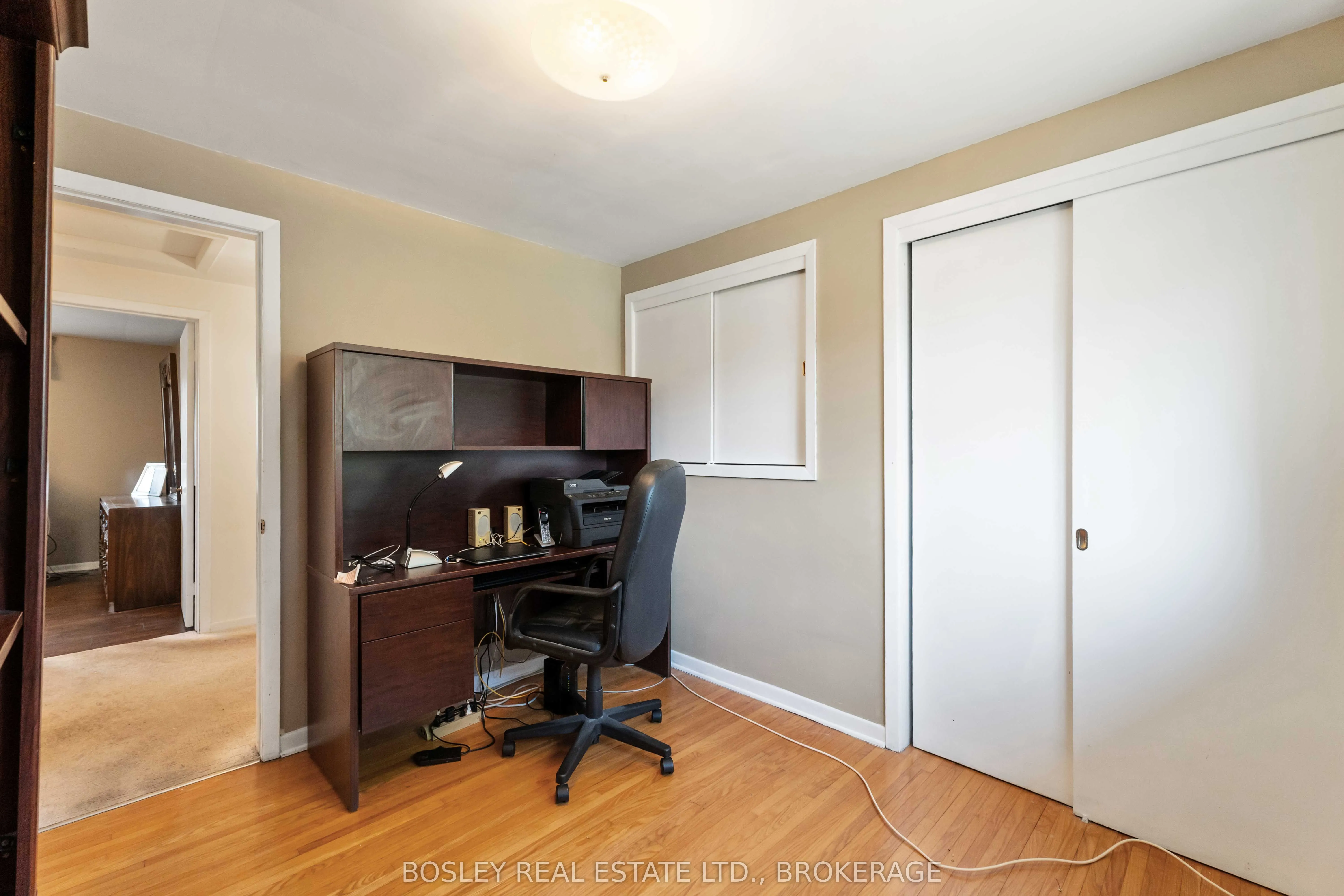 27 Meadowlark Crescent