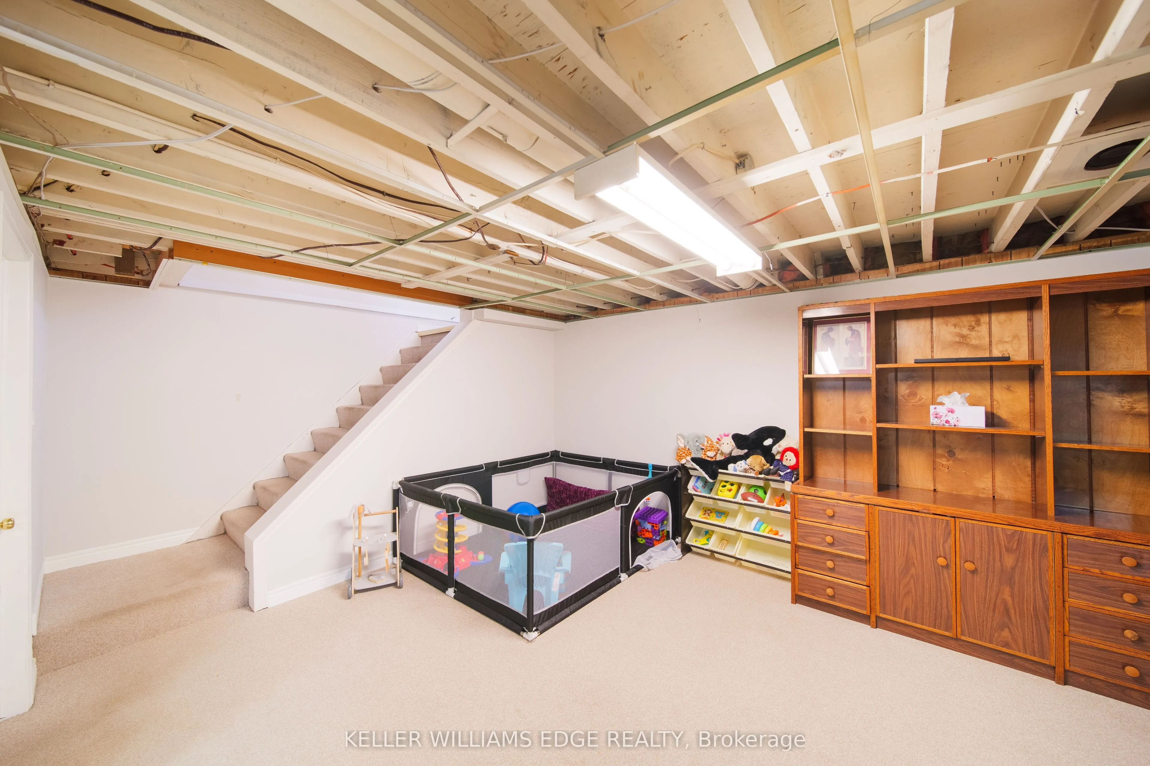 321 Gatfield Avenue