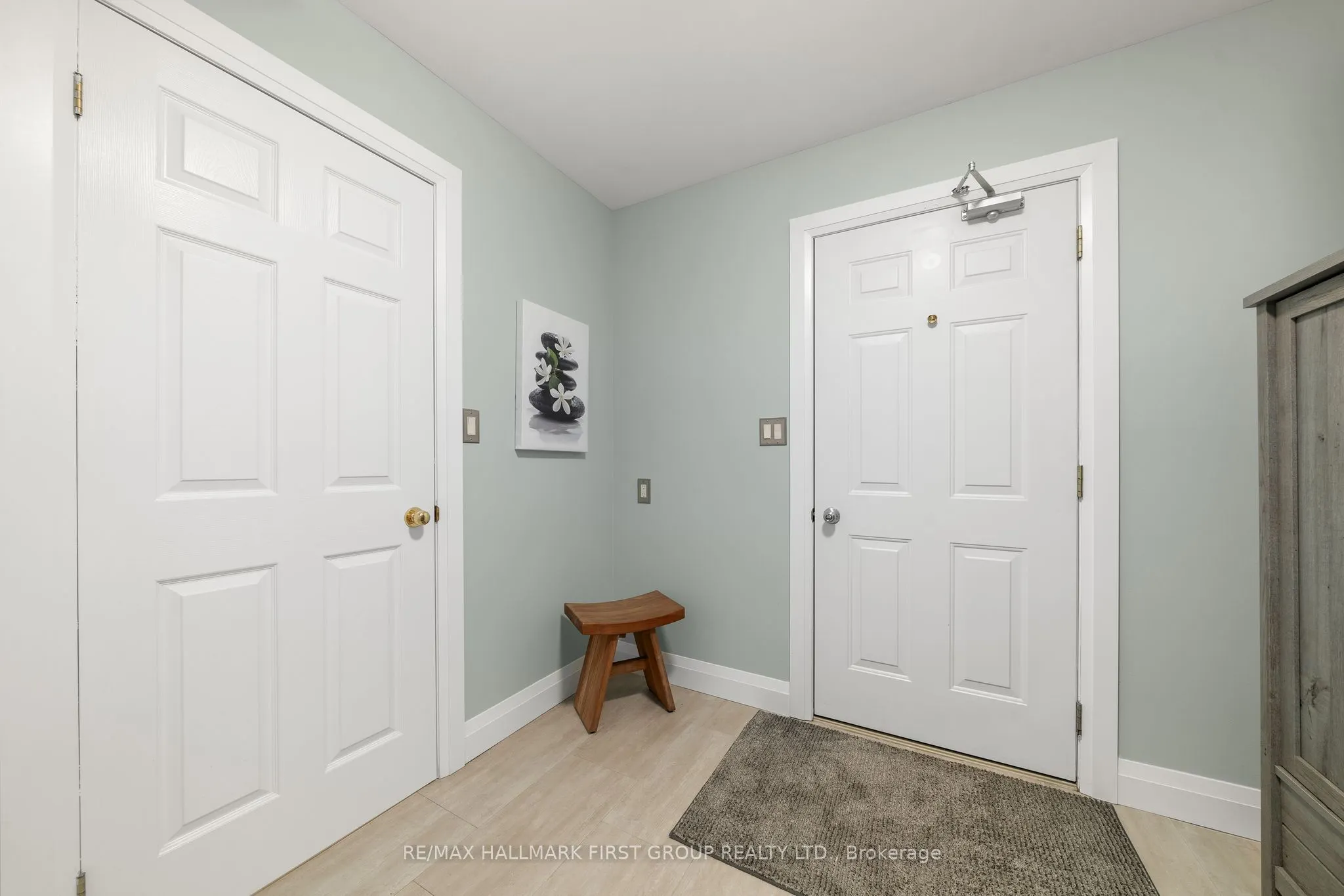 44 GREENWAY Circle