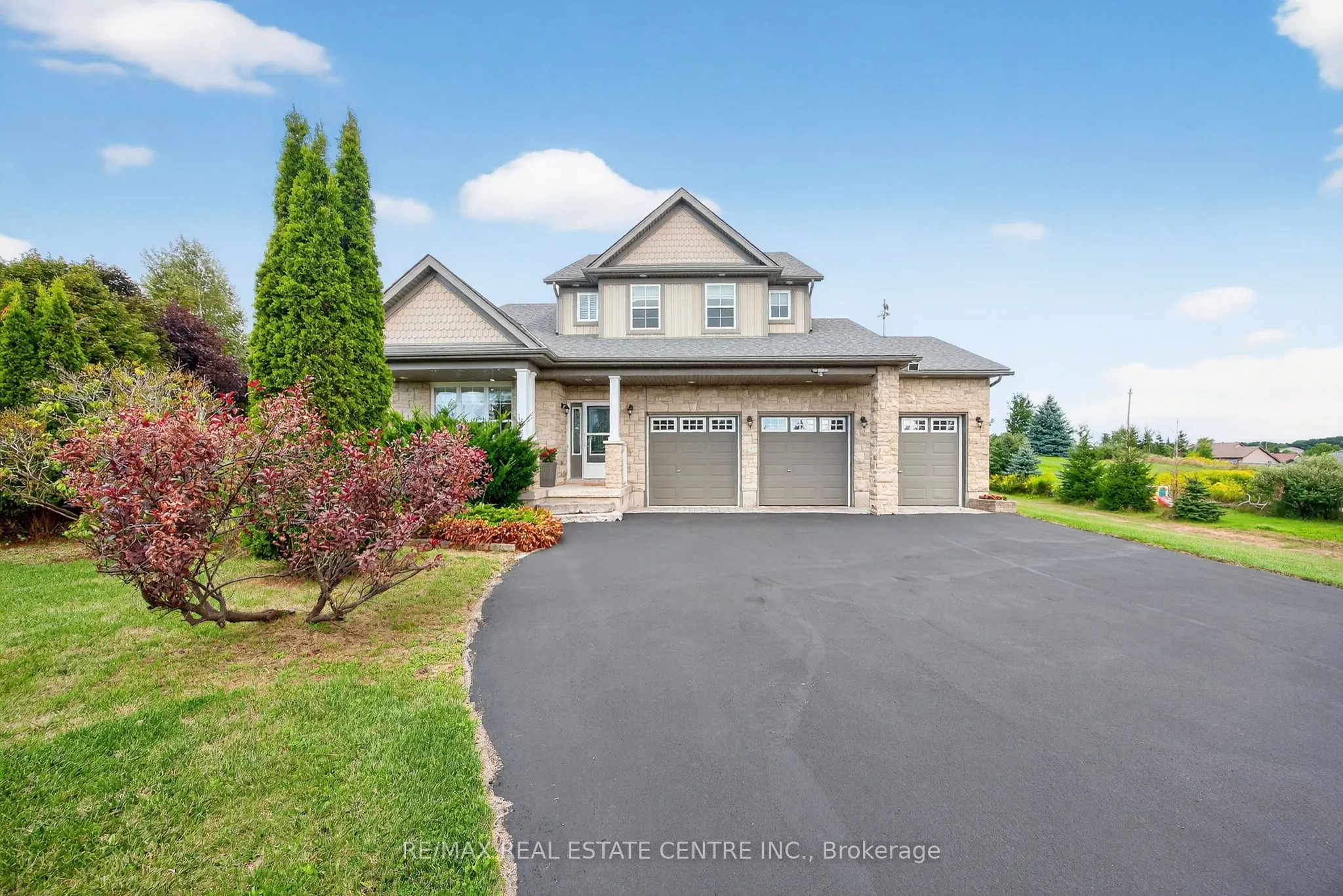 37 Woodland Drive