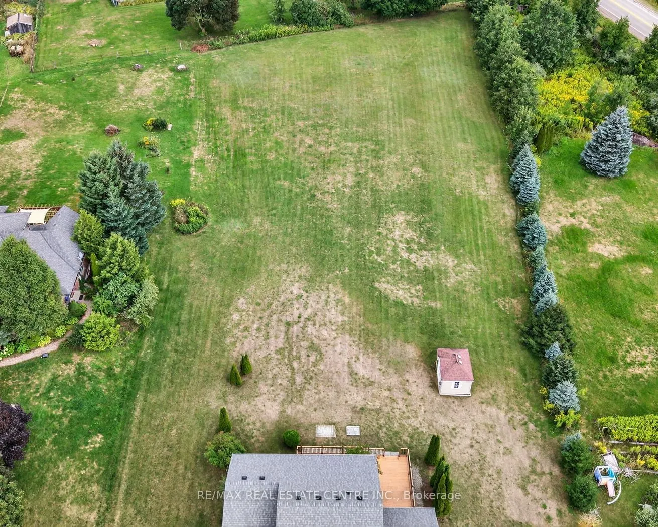 37 Woodland Drive