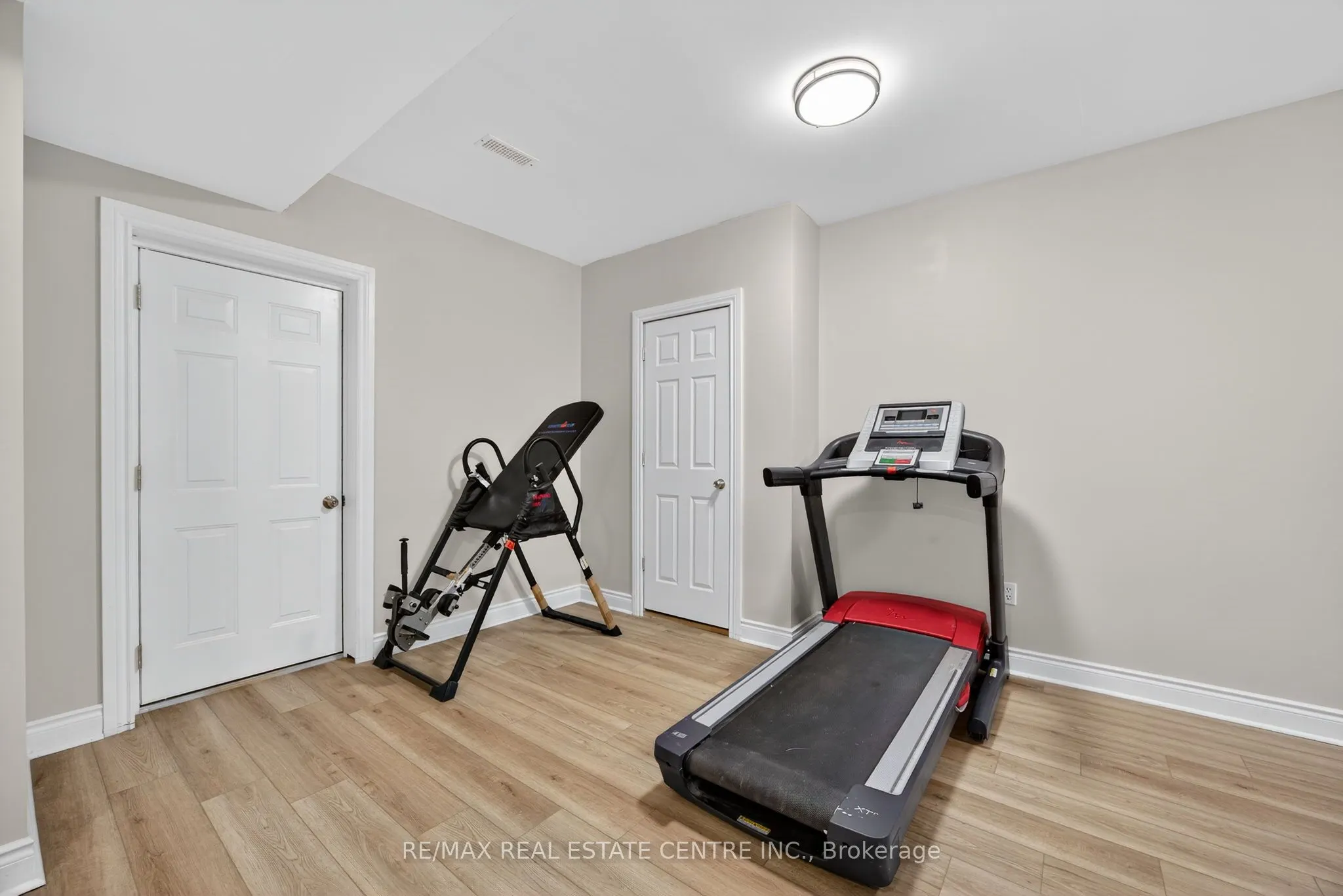 37 Woodland Drive
