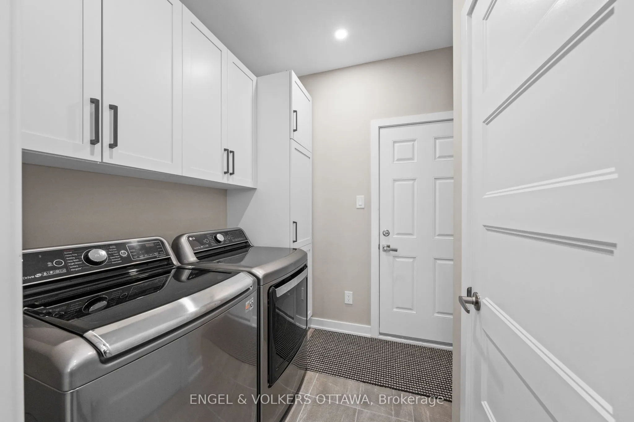 213 Blackhorse Drive