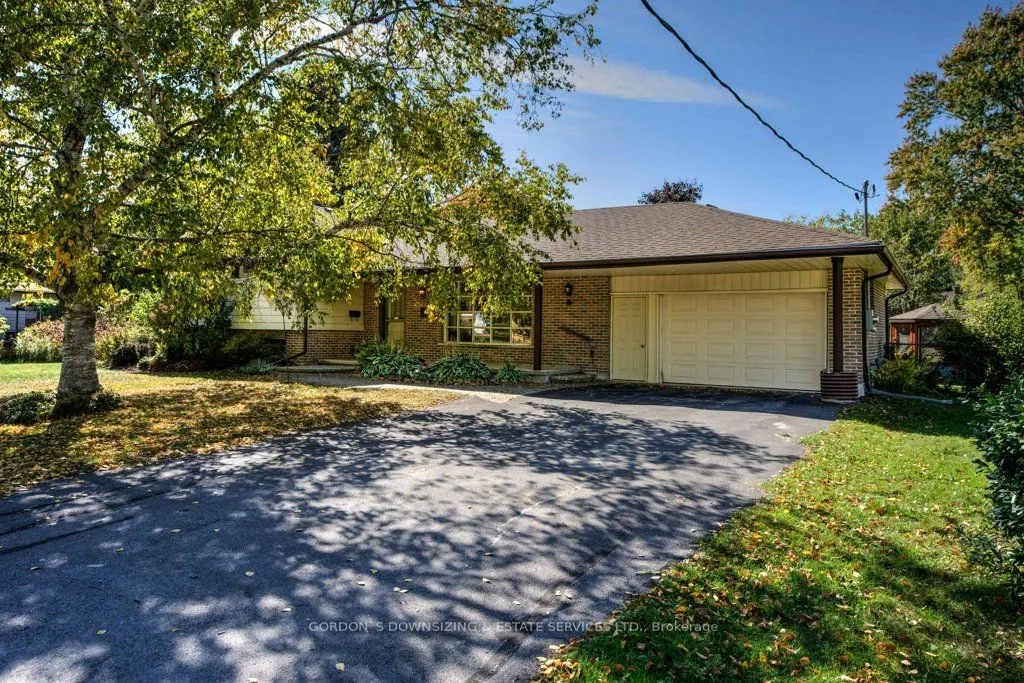261 Colonial Road