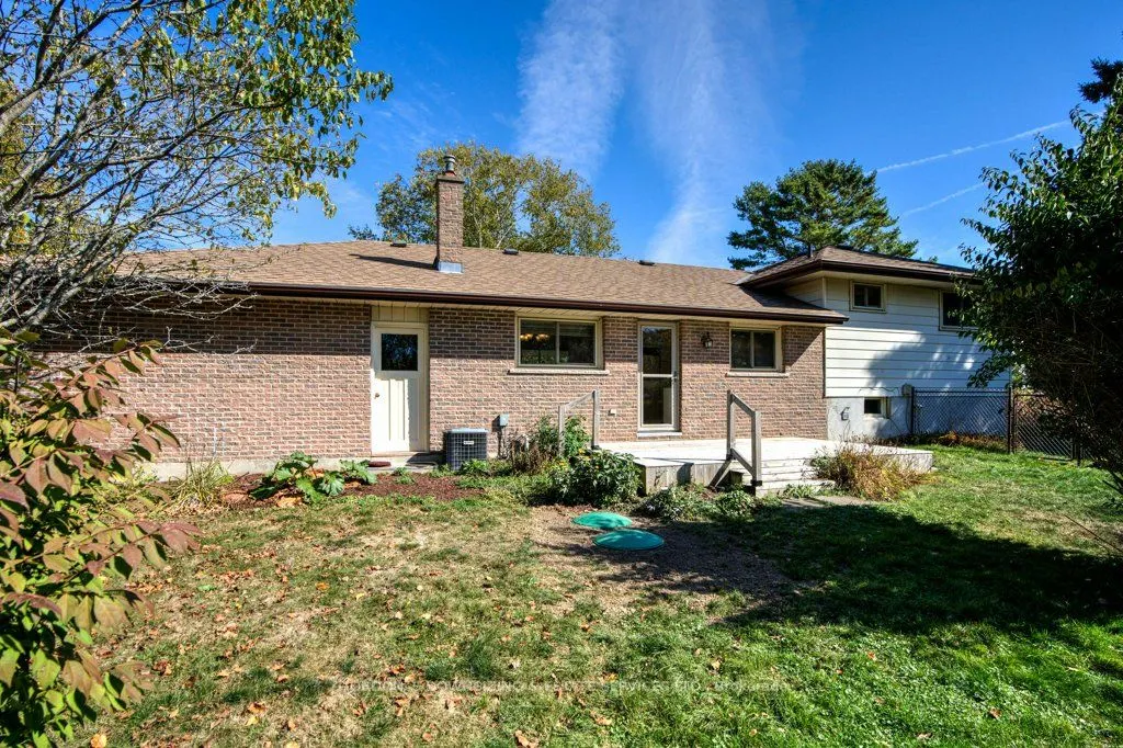 261 Colonial Road