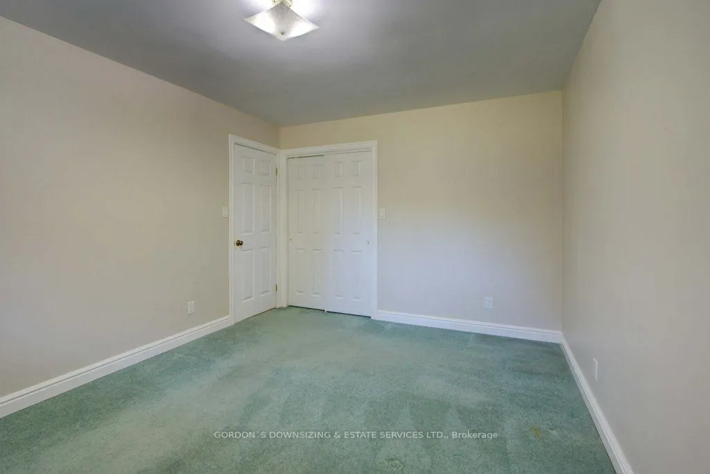 261 Colonial Road