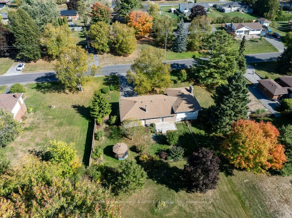 261 Colonial Road