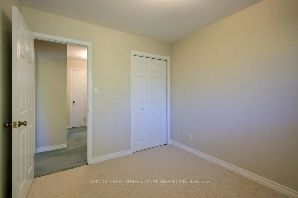 261 Colonial Road