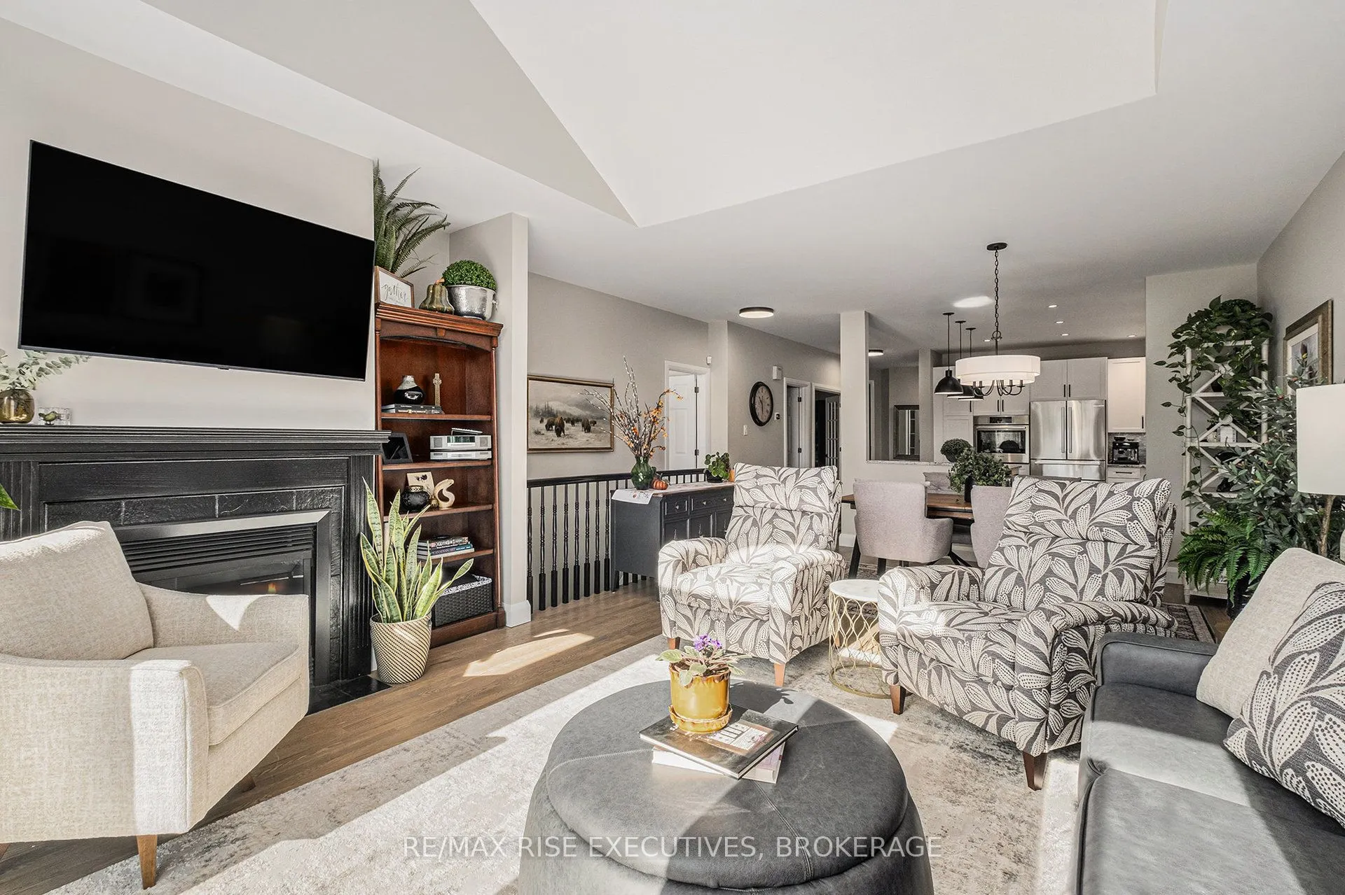 8 Kinmount Private