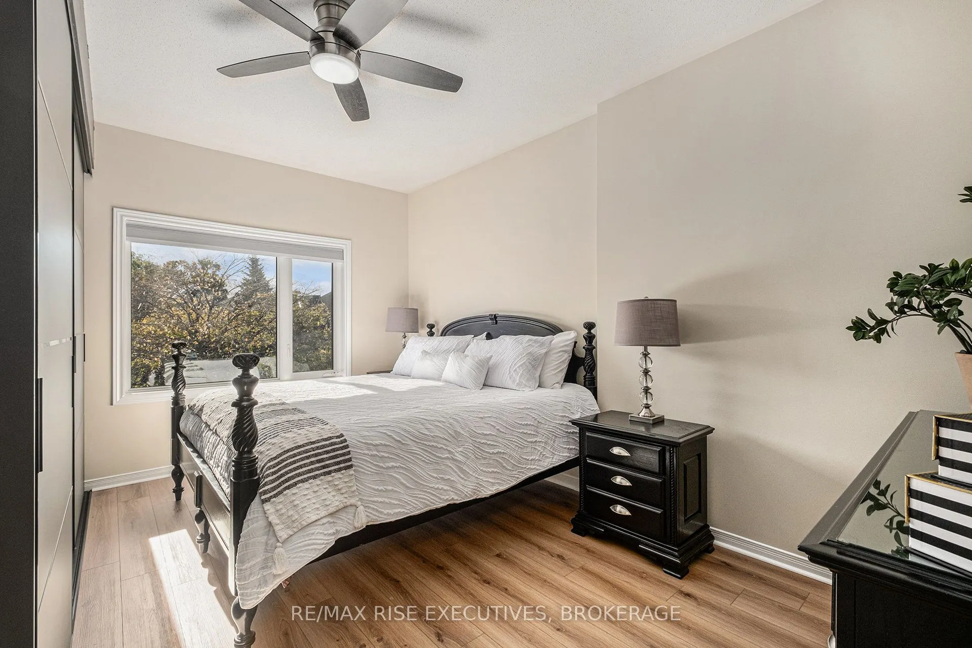 8 Kinmount Private