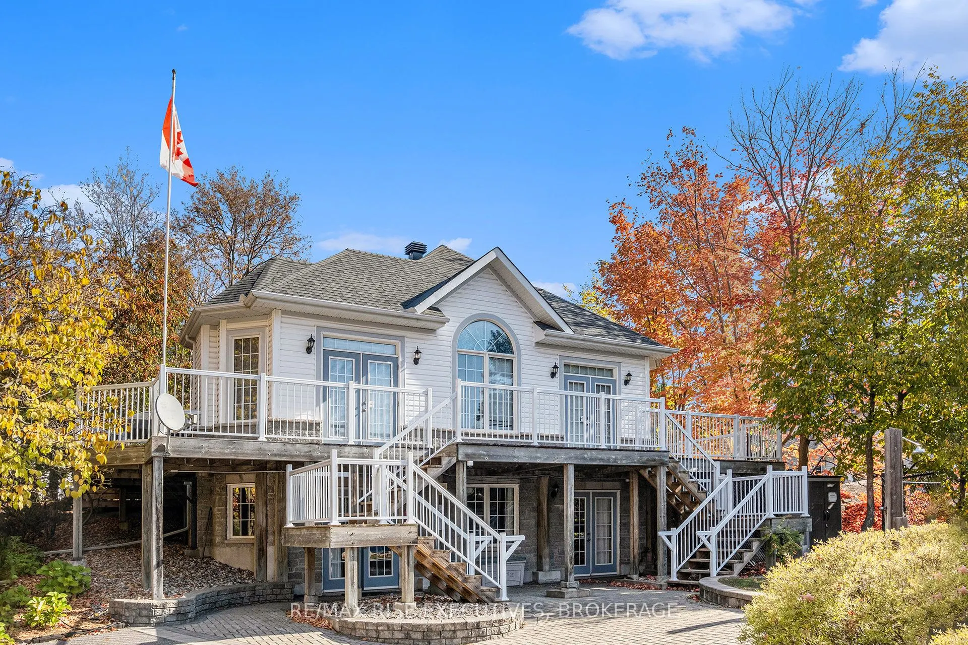 8 Kinmount Private