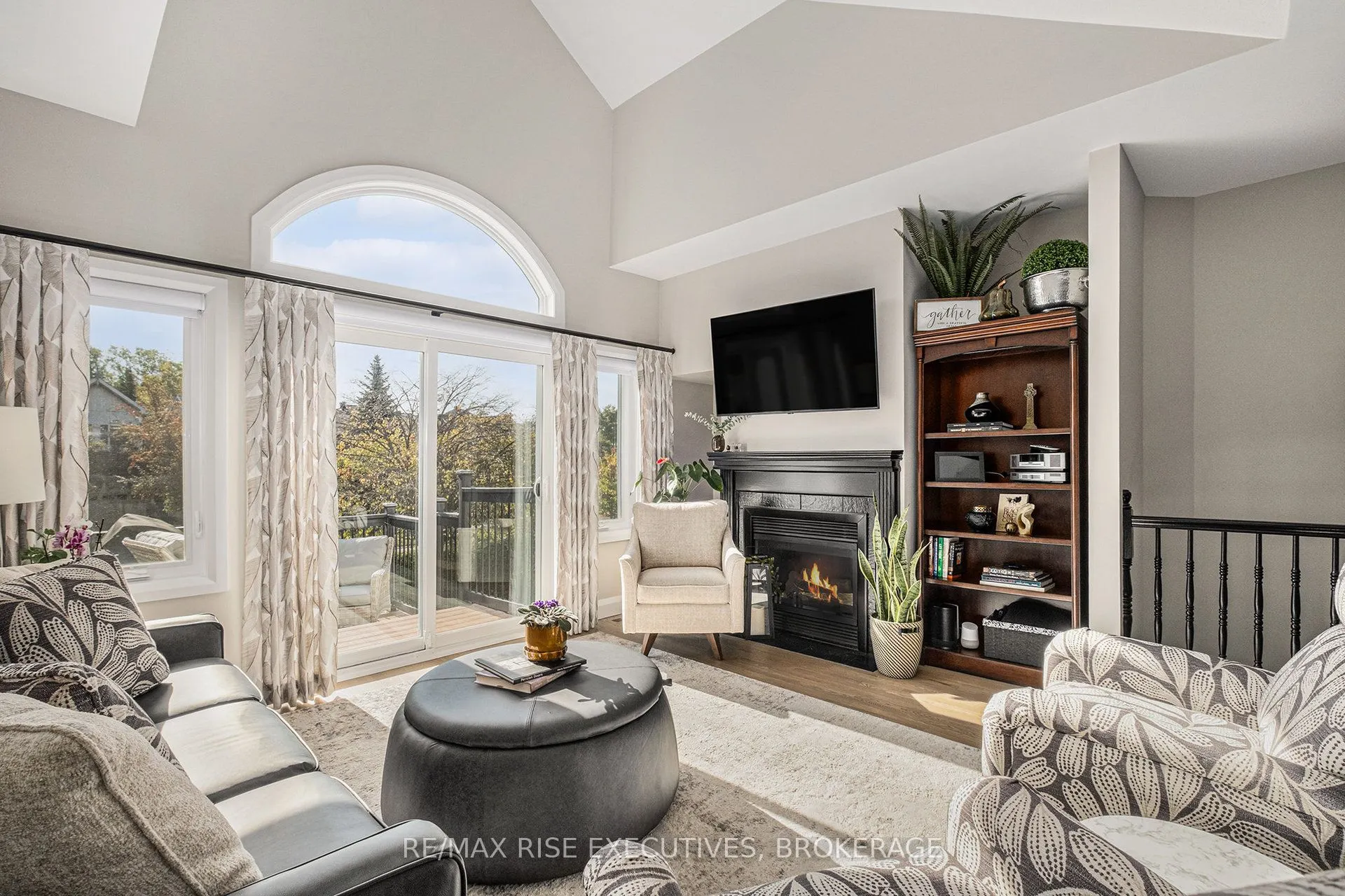 8 Kinmount Private
