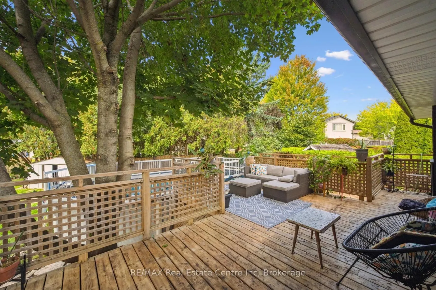 15 AVRA Court