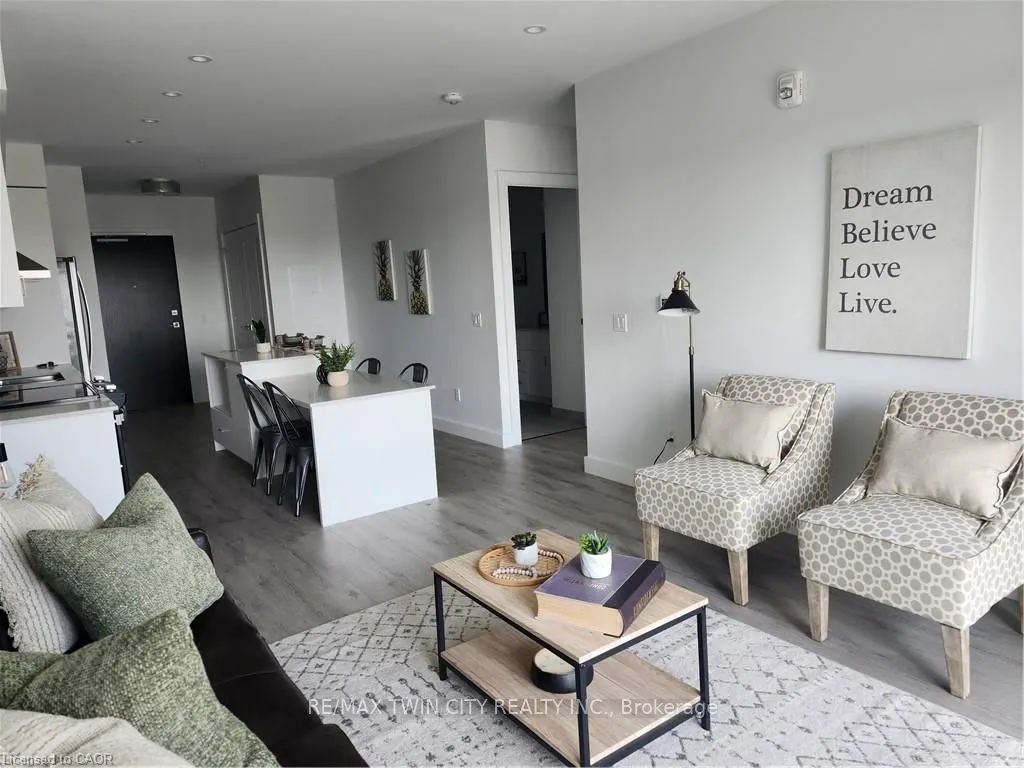 15 Glebe Street, #1211