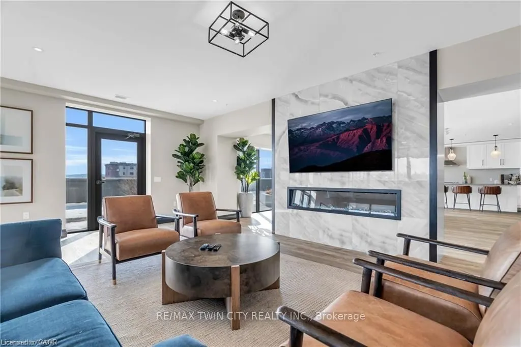 15 Glebe Street, #1211