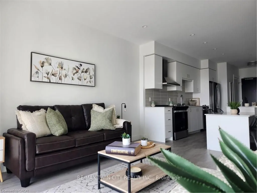 15 Glebe Street, #1211