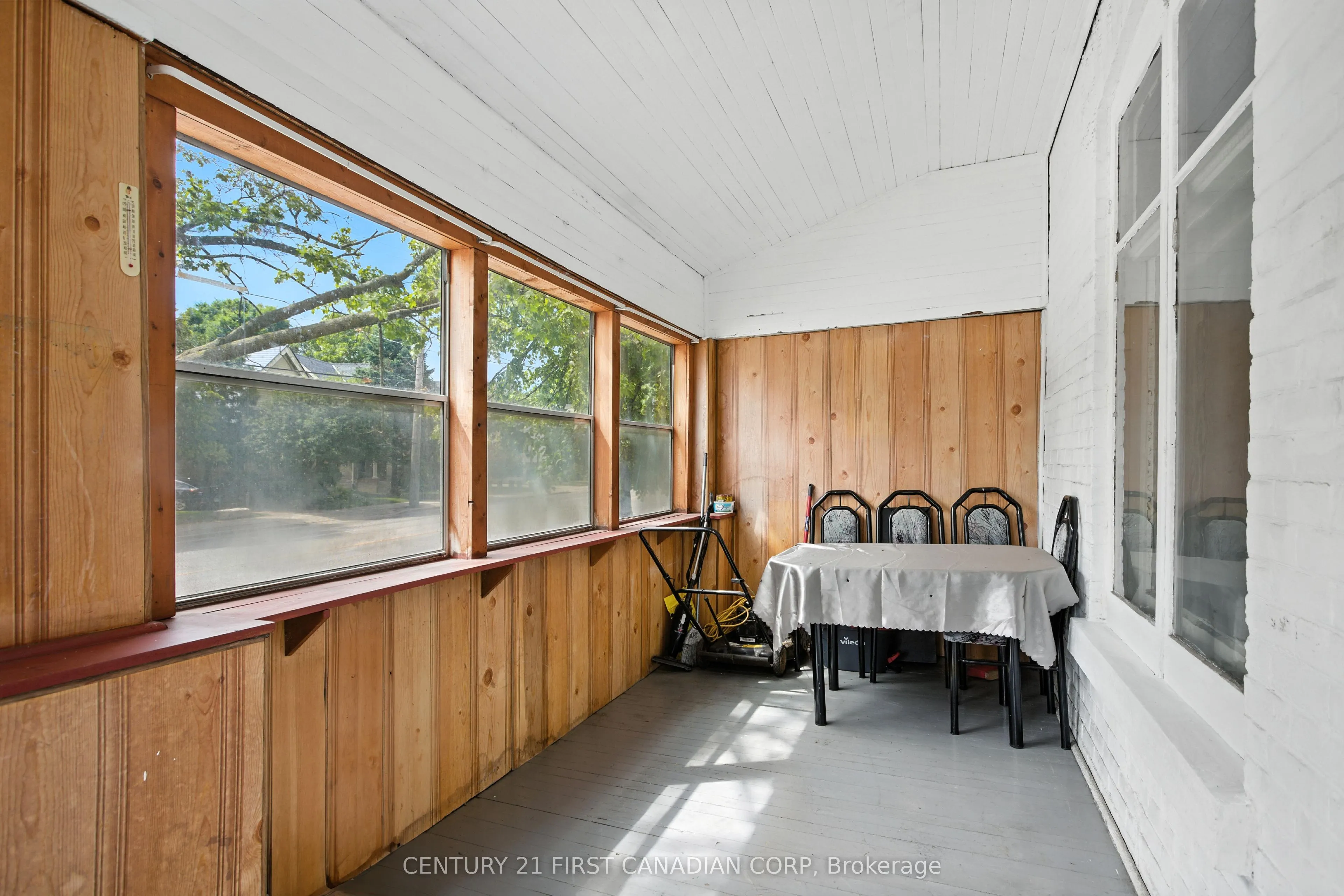 111 Wharncliffe Road