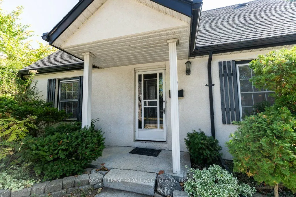 337 Palace Road