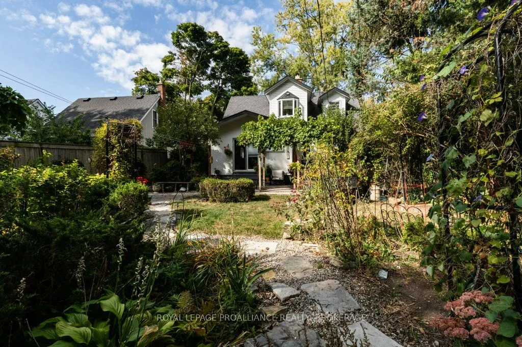 337 Palace Road