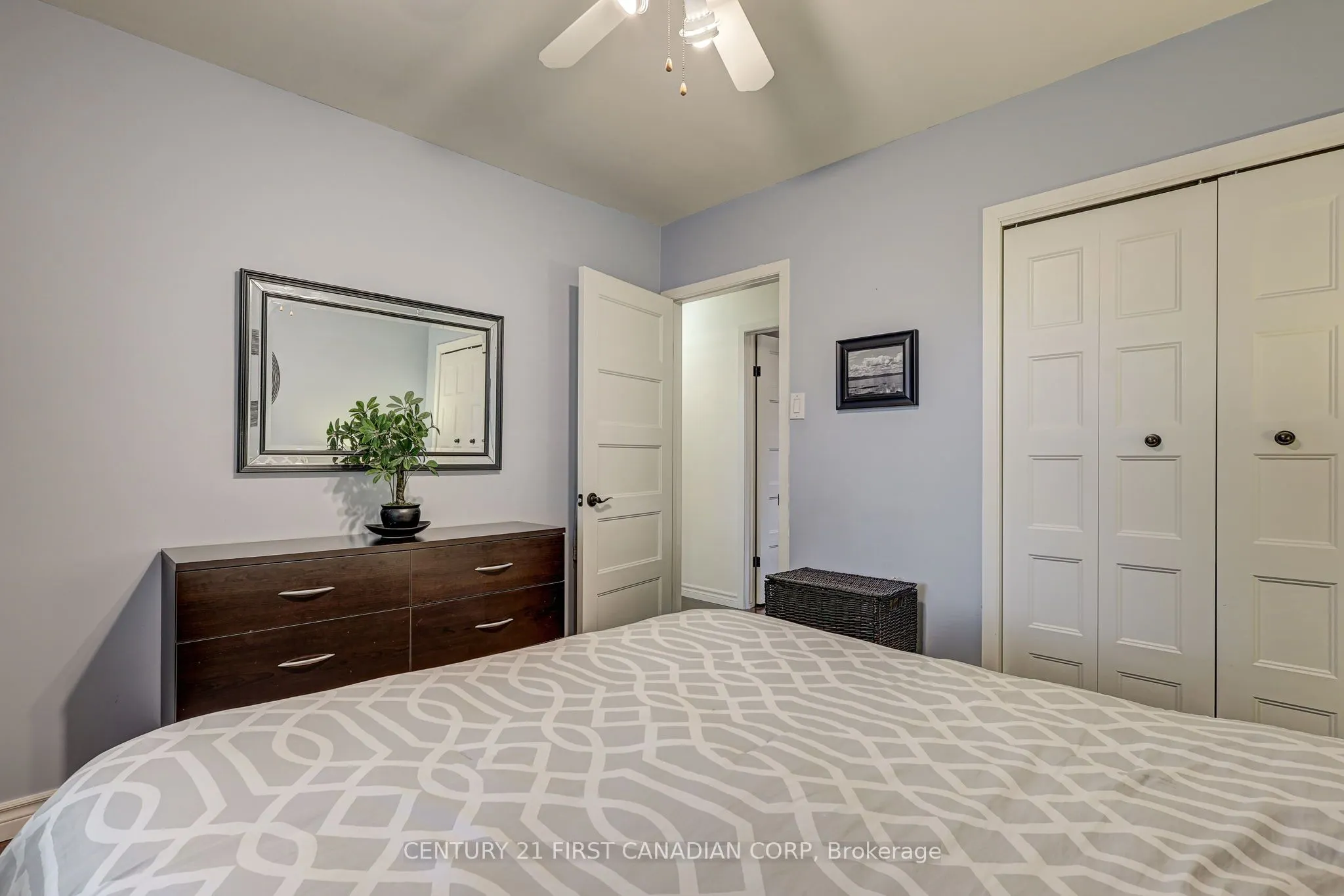116 Downing Crescent