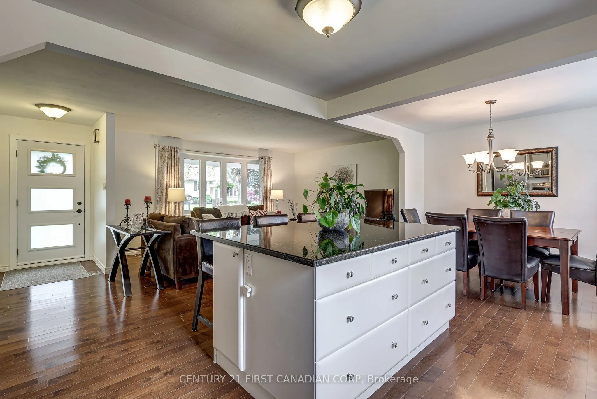 116 Downing Crescent