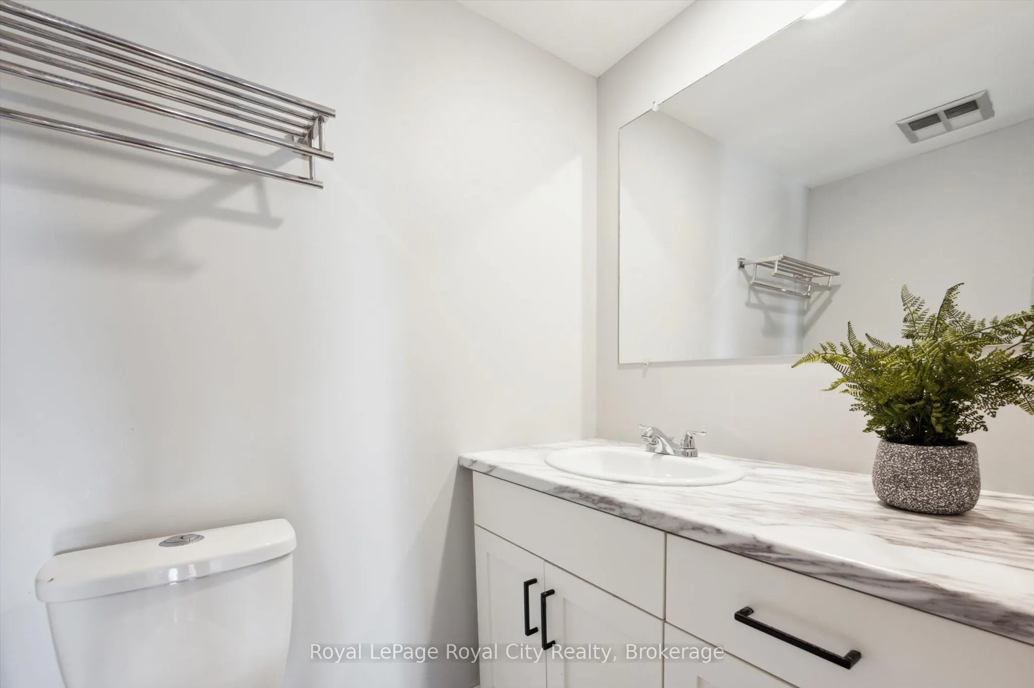 22 Marilyn Drive, #501