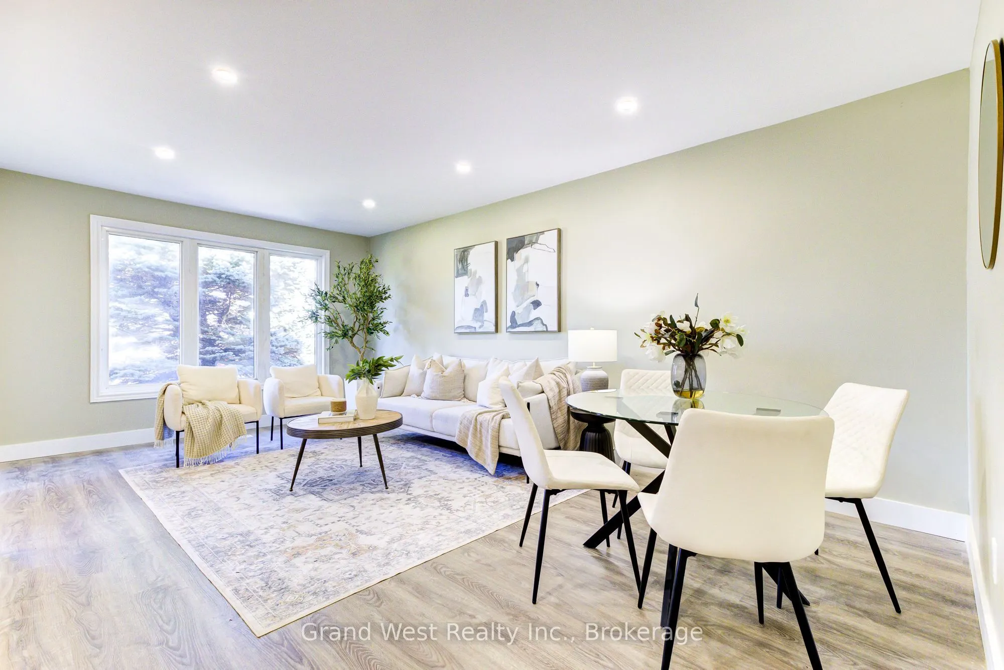 235 Sunset Boulevard