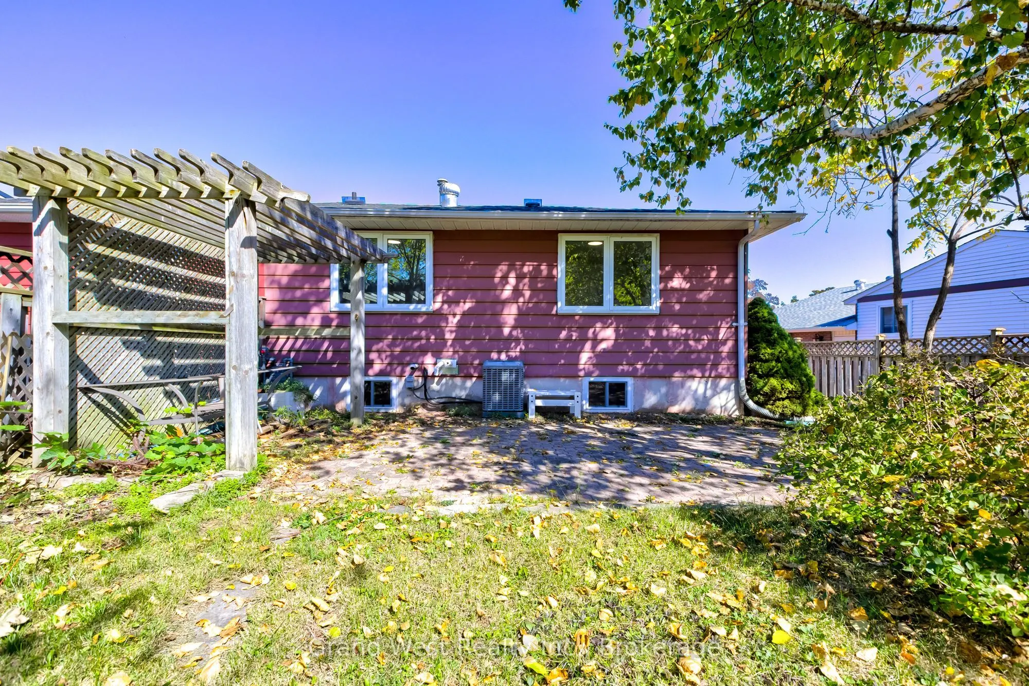 235 Sunset Boulevard