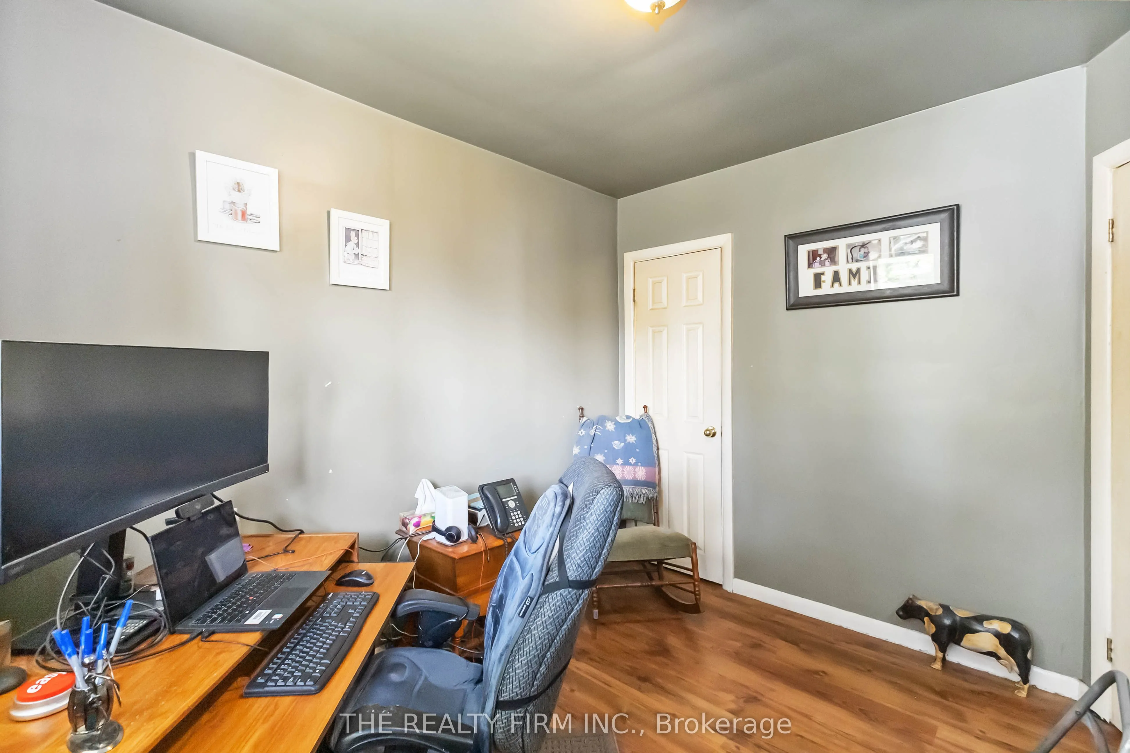1919 Duluth Crescent