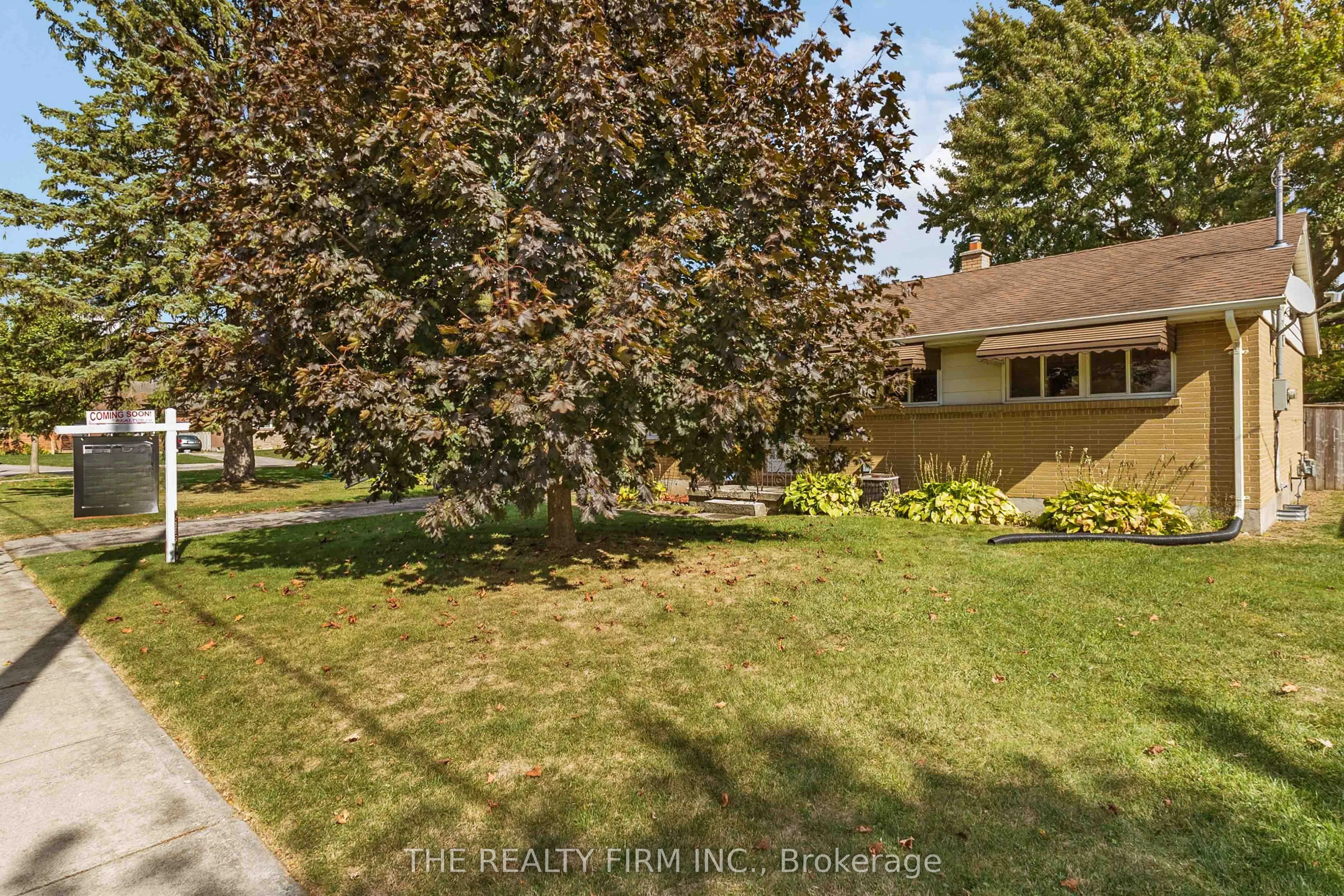 1919 Duluth Crescent