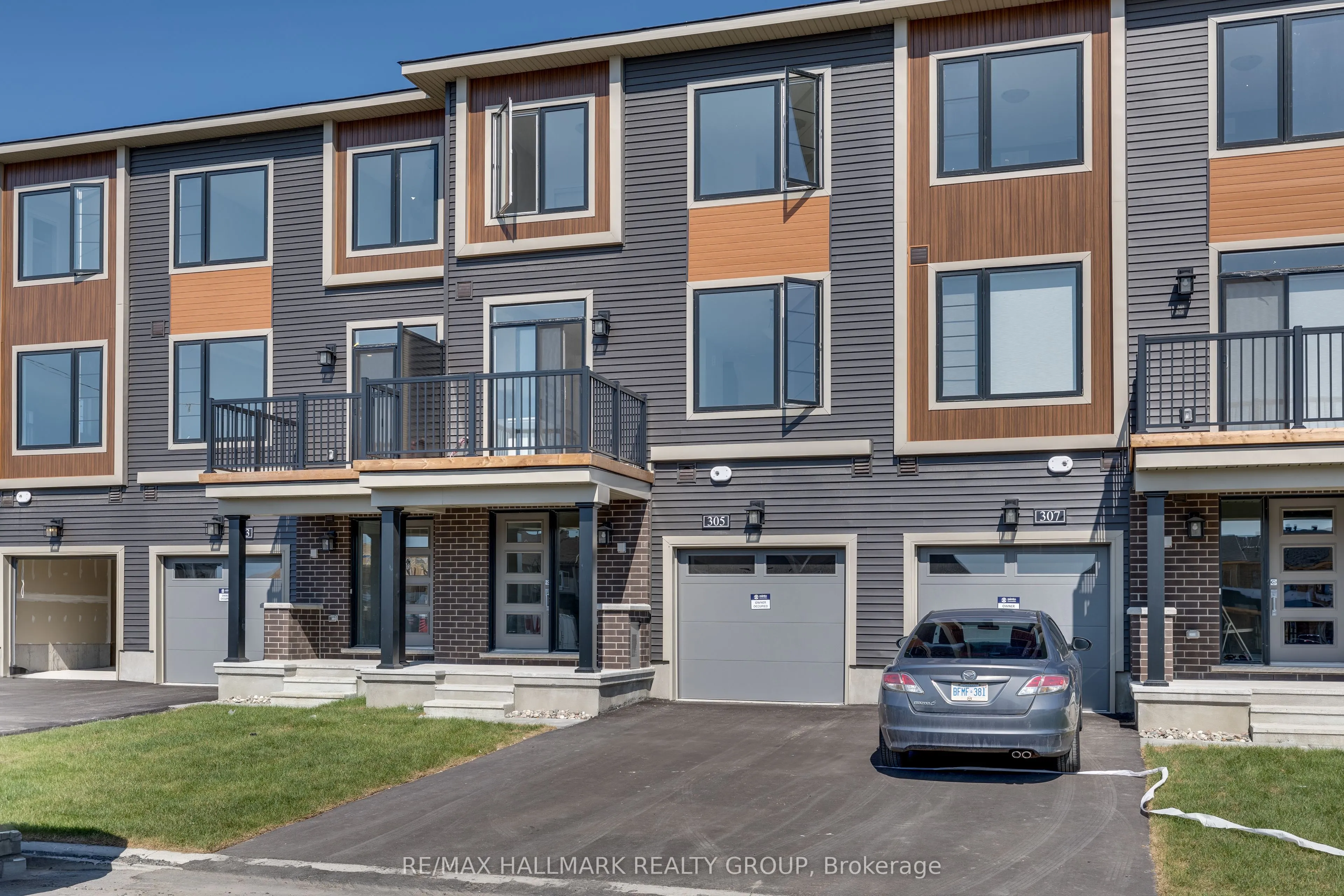 305 RAHEEN Court