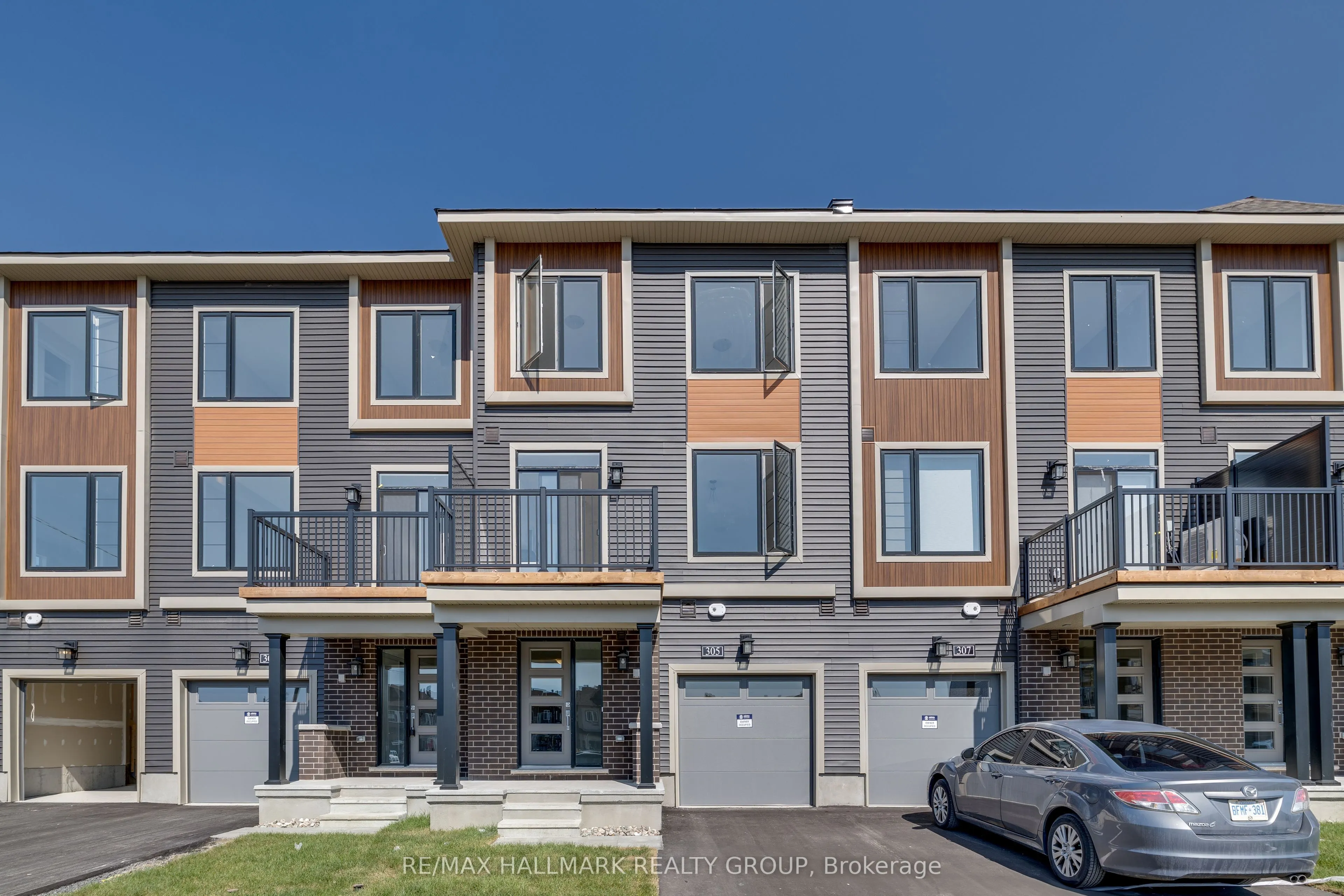 305 RAHEEN Court