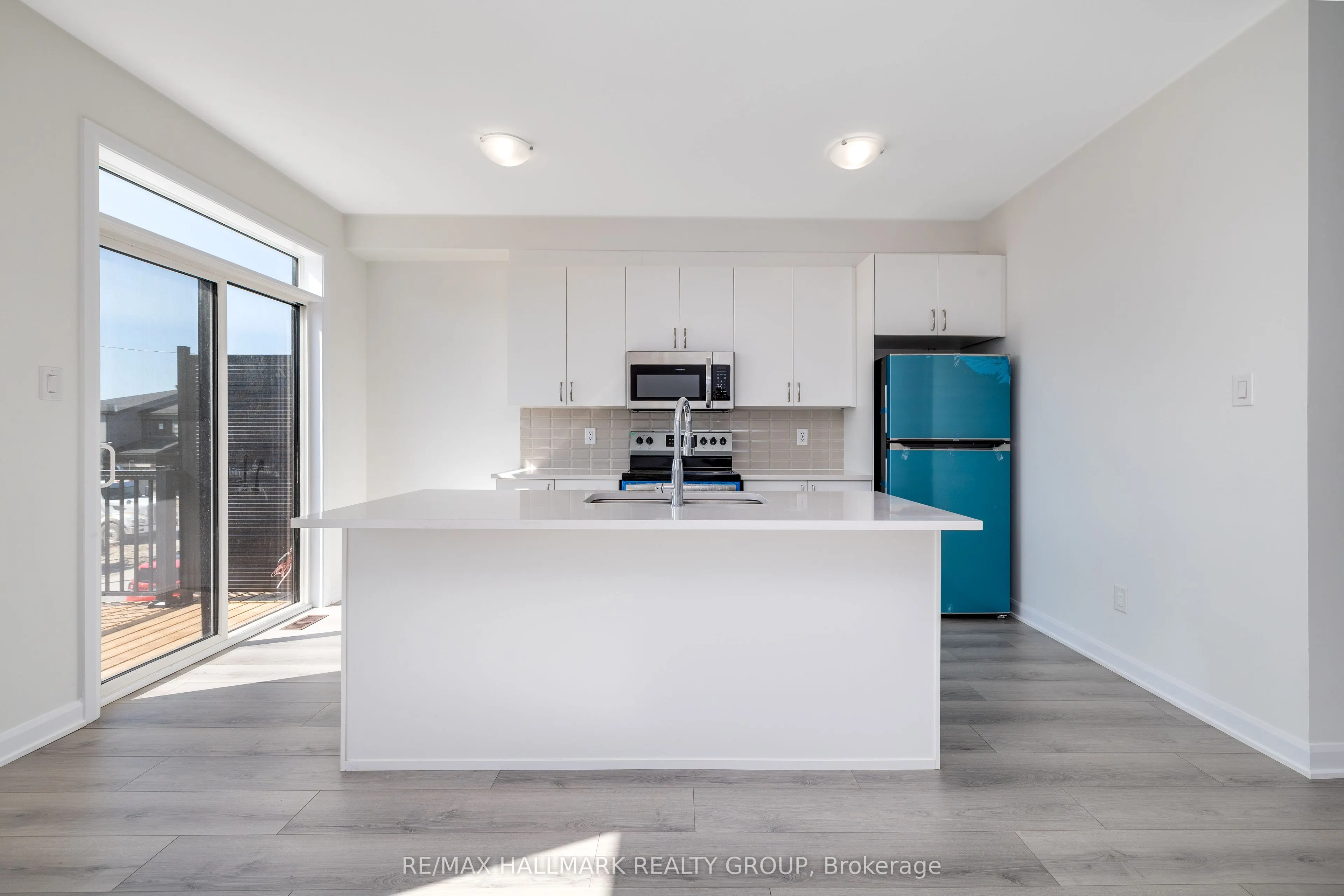 305 RAHEEN Court