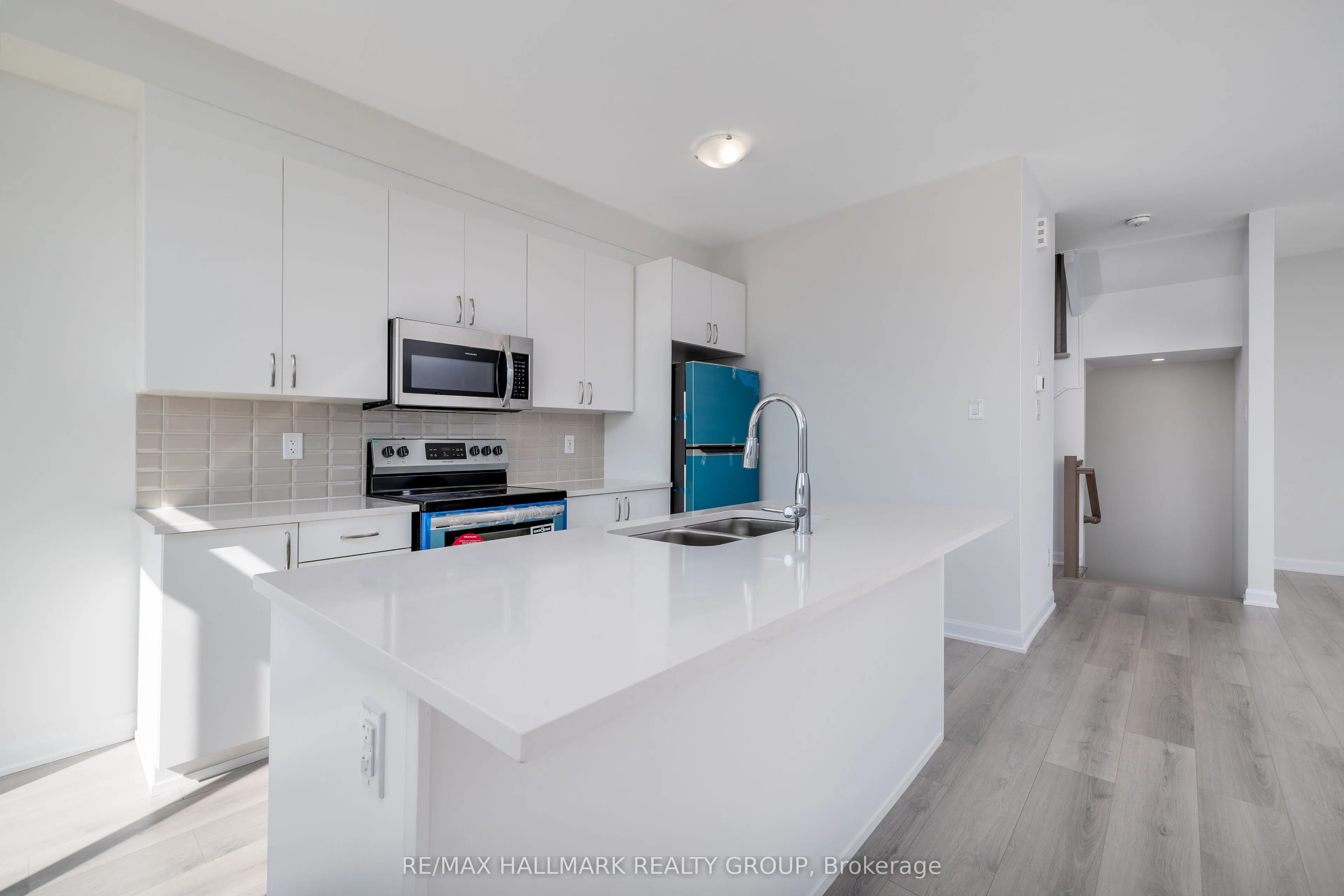 305 RAHEEN Court