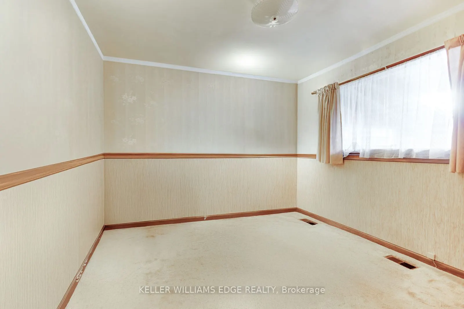 63 Hardale Crescent