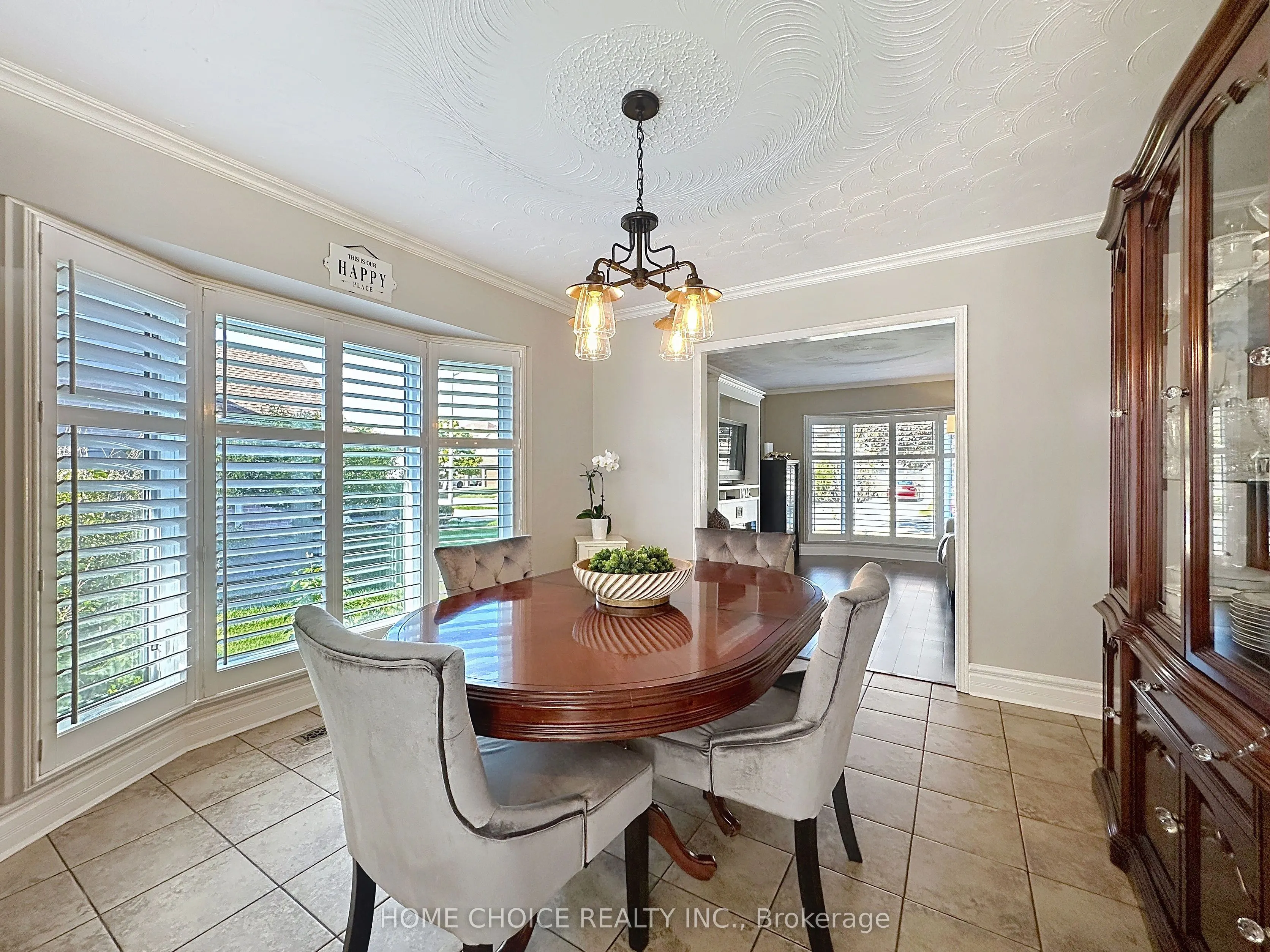 49 Riviera Ridge