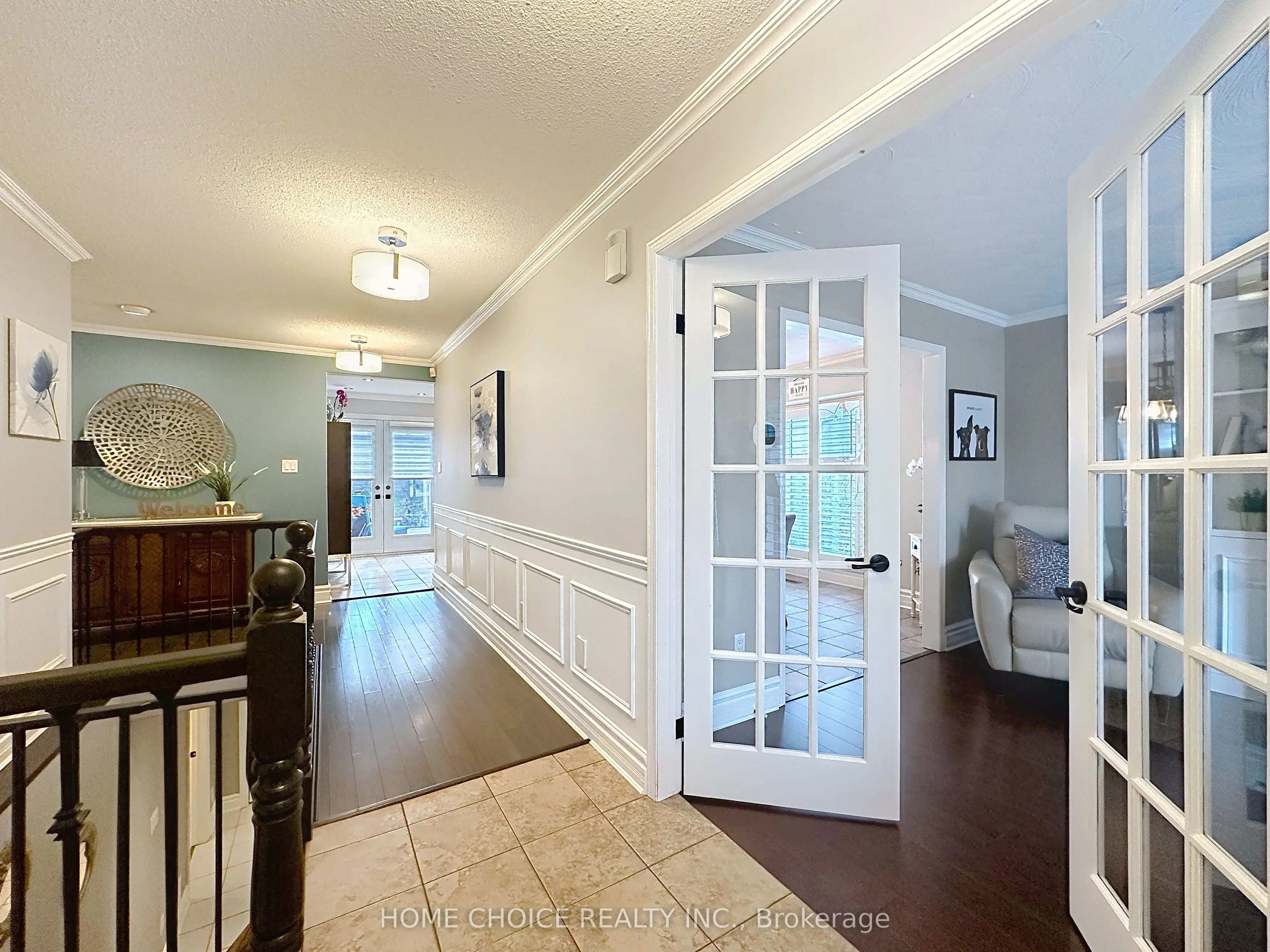 49 Riviera Ridge