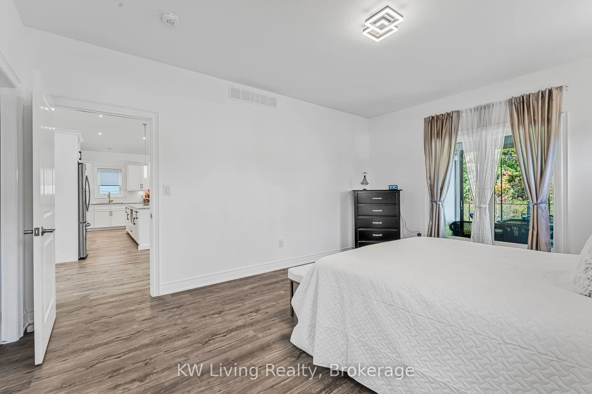3340 Whispering Woods Trail